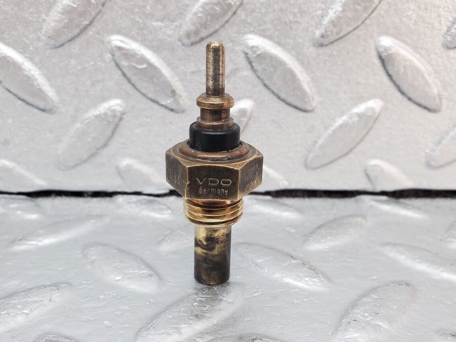 45426 Mercedes-Benz 280E M110.983 Coolant Temperature Sensor VDO 0055421017