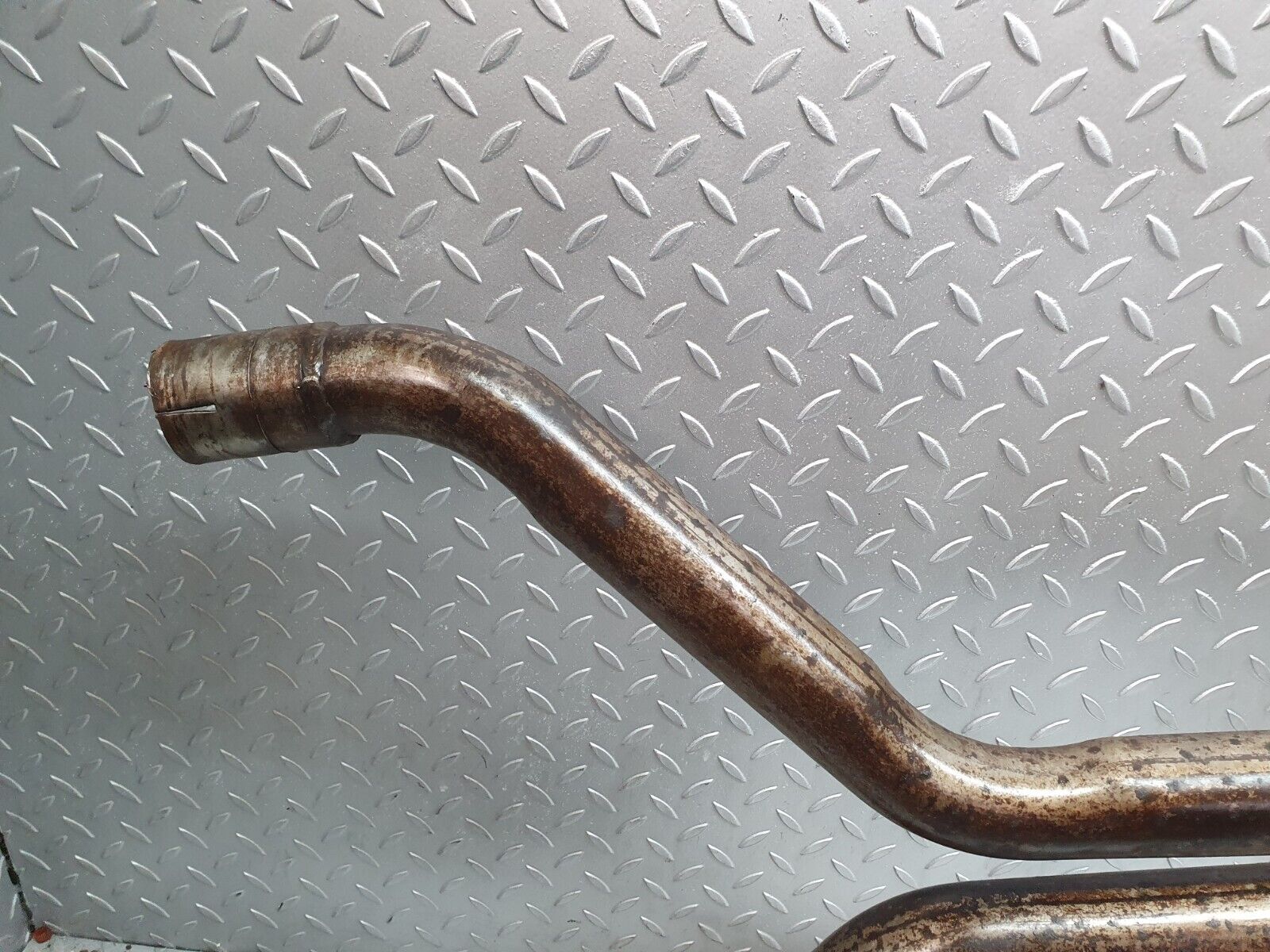 43823 Mercedes-Benz C126 380SEC Coupe Exhaust Middle Silencer