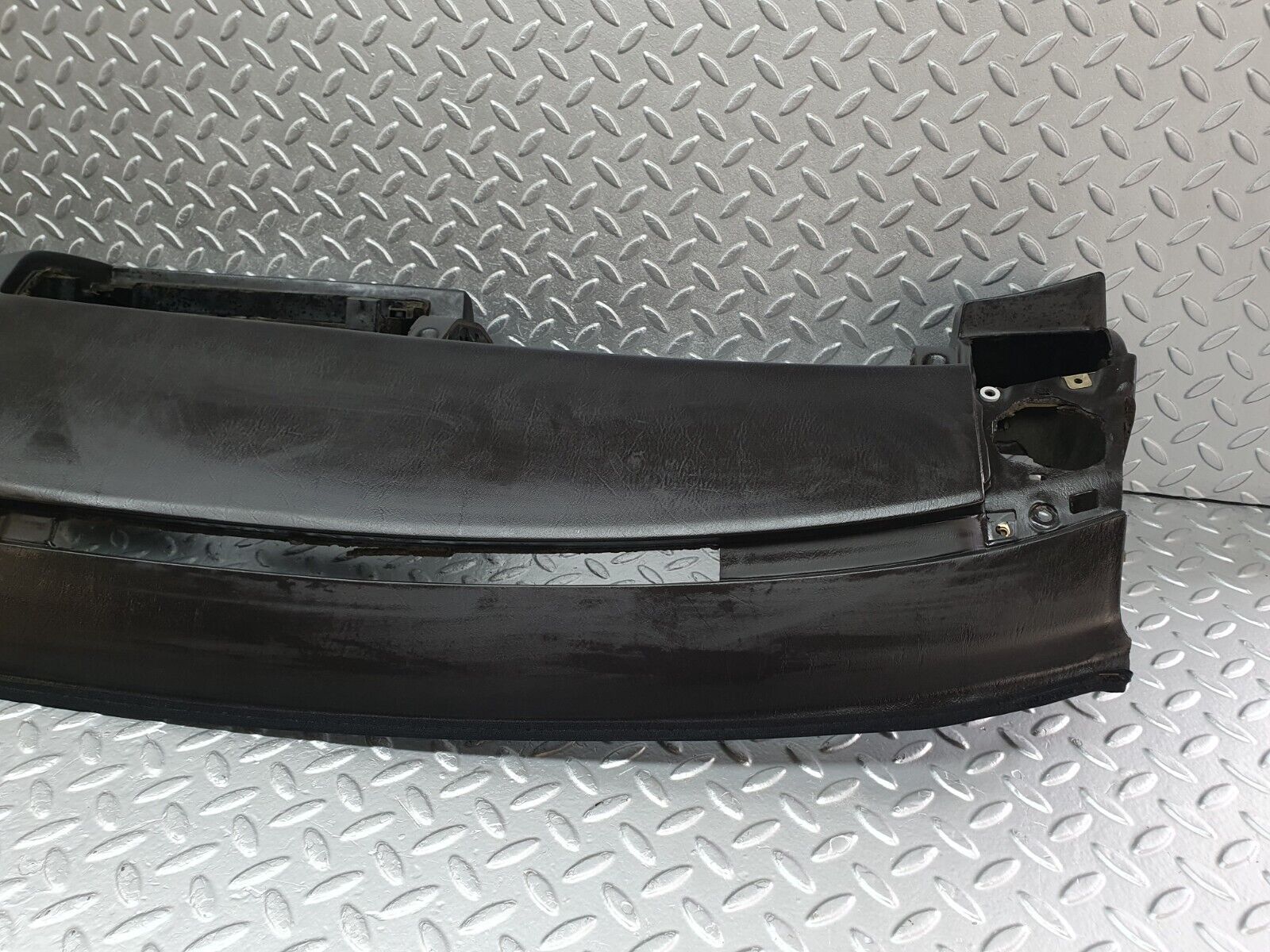 42426 Mercedes-Benz R129 320SL Coupe Dashboard Black