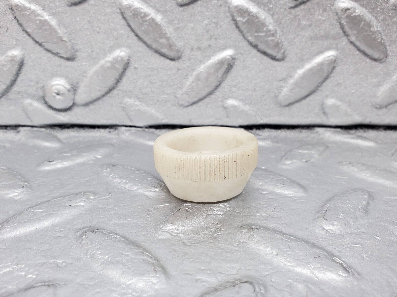 45883 Mercedes-Benz W126 420SE Indicator Light Holder