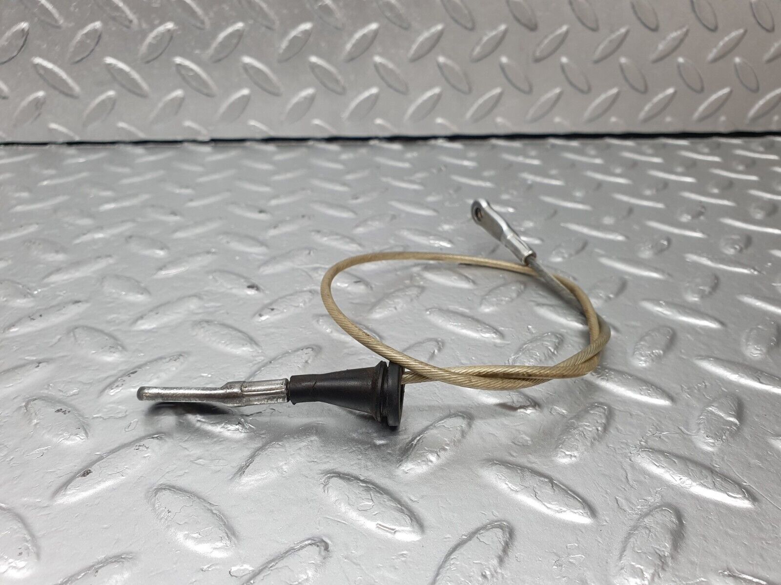 42884 Mercedes-Benz W201 190 2.0L Handbrake Cable