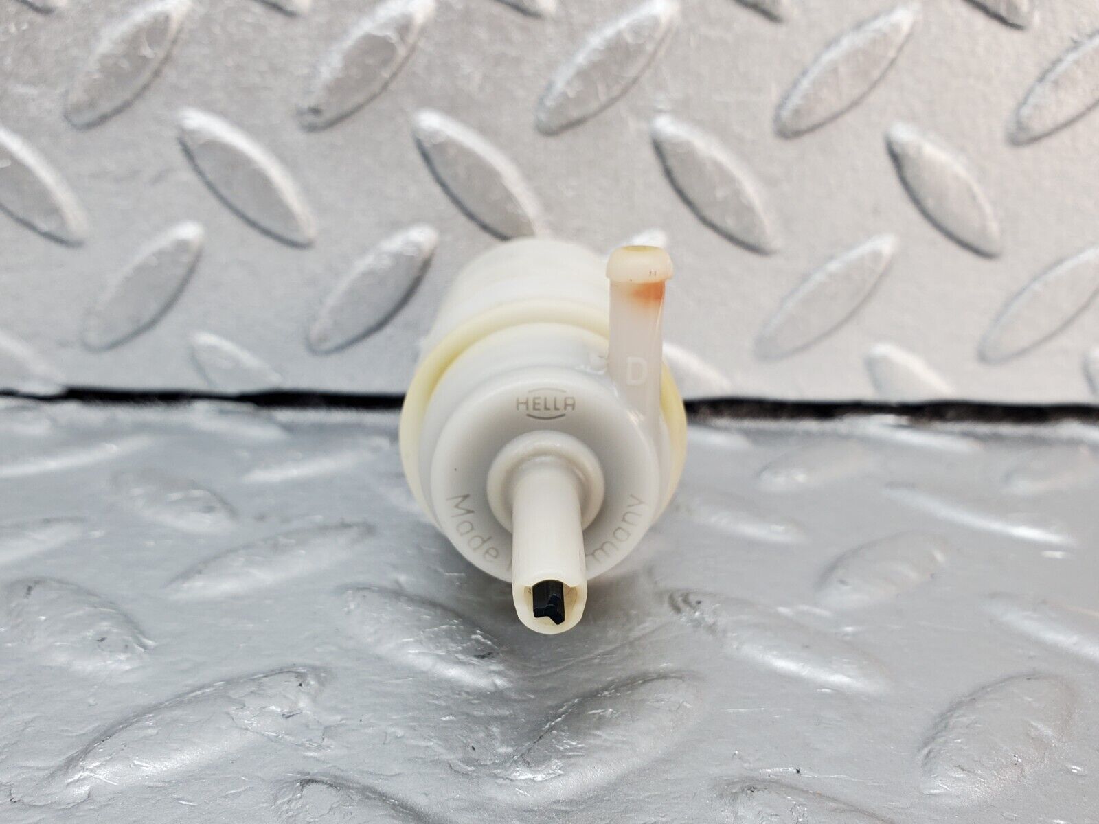 45684 Mercedes-Benz W126 420SE Windscreen Washer Pump Hella 1248690221