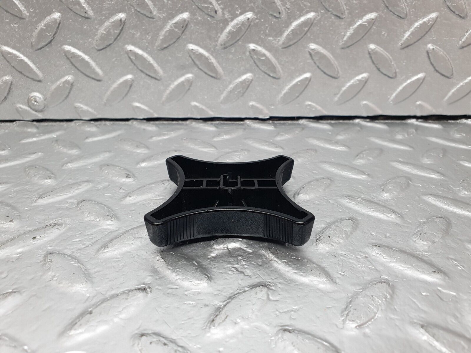 42704 Mercedes-Benz W201 190 2.0L Seat Base Adjuster Handle Knob