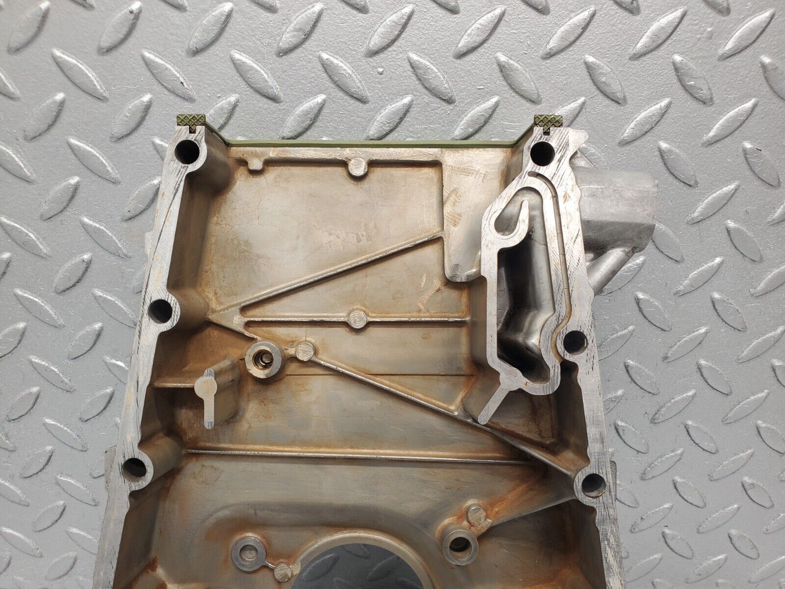 46154 Mercedes-Benz W124 280E Timing Chain Cover 1040150702