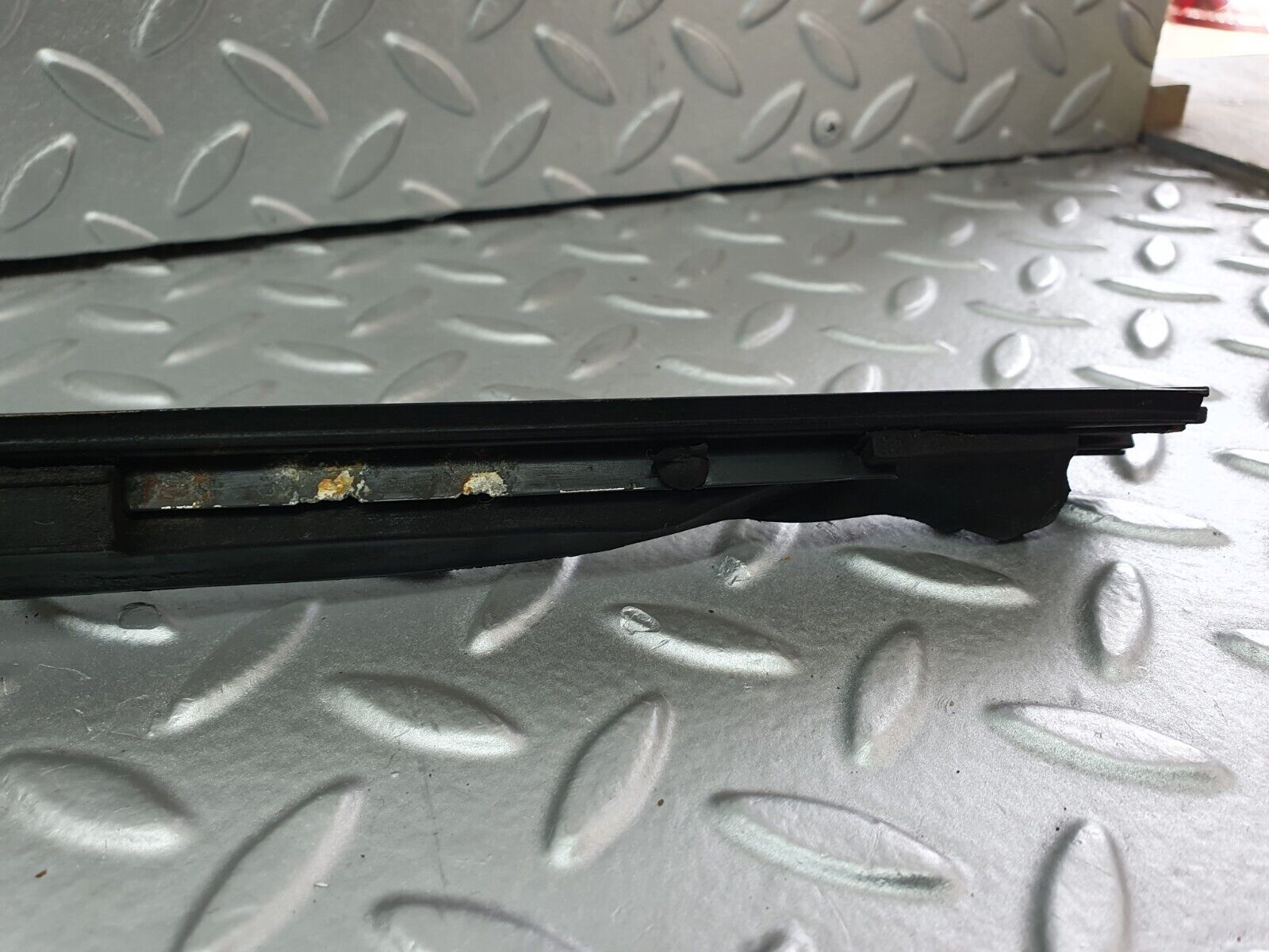 41712 Mercedes-Benz W124 200E Roof Chrome Trim Right Side 1246900497