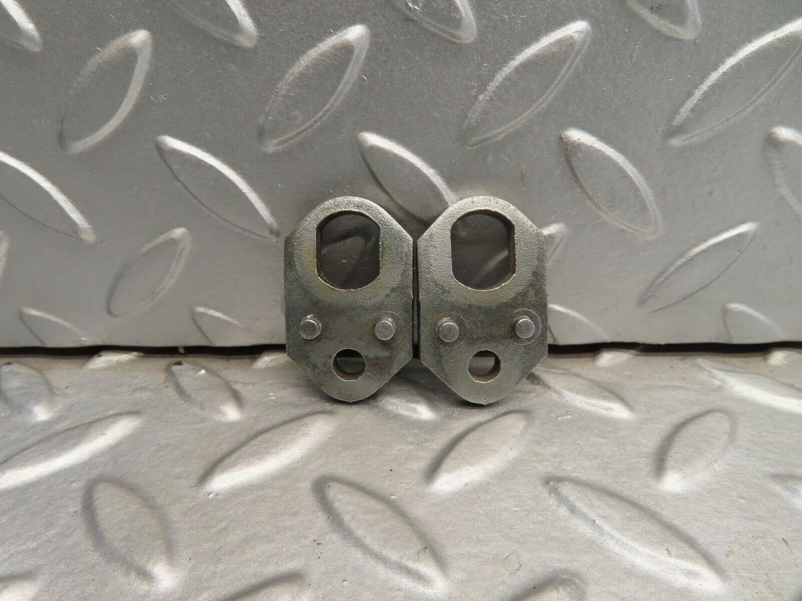 11739 Mercedes-Benz R107 450SL Fuel Injector Bracket