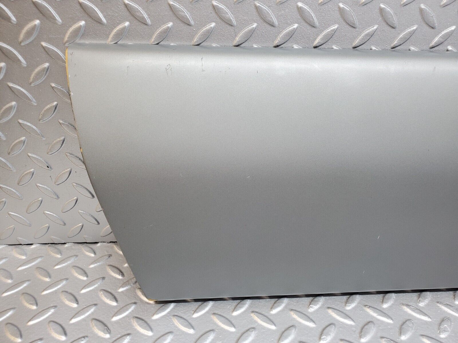 44926 Mercedes-Benz R129 300SL Coupe Right Door Lower Moulding Trim 1296900440