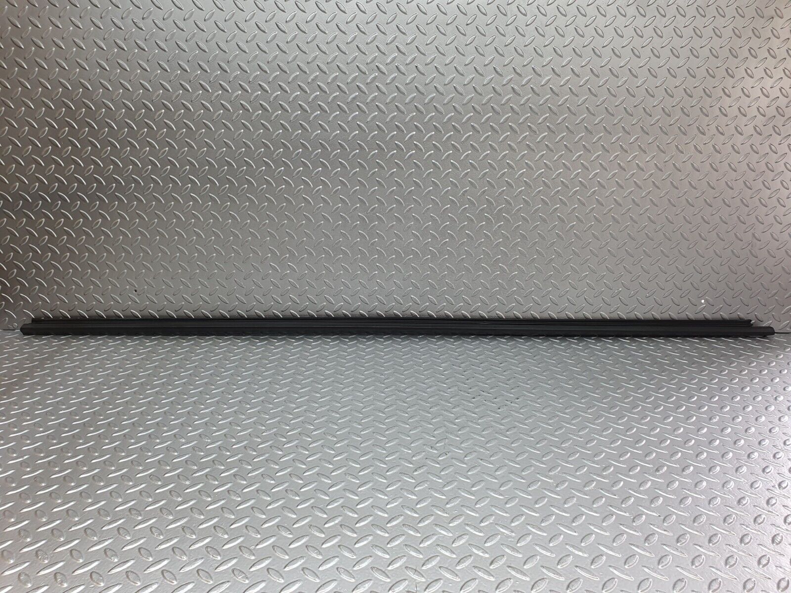 41710 Mercedes-Benz W124 200E Door Lower Sealing Rubber Trim Right