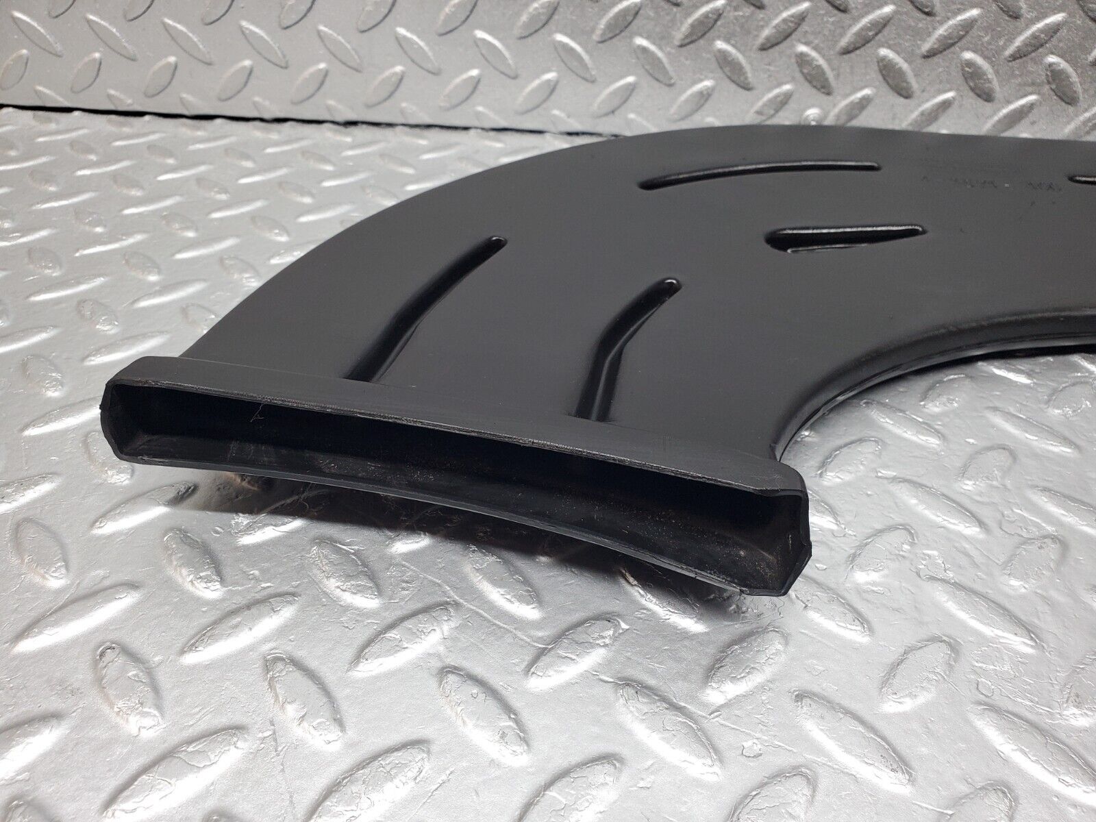 45625 Mercedes-Benz W126 420SE Air Duct Heater Ventilation Right 1268314846