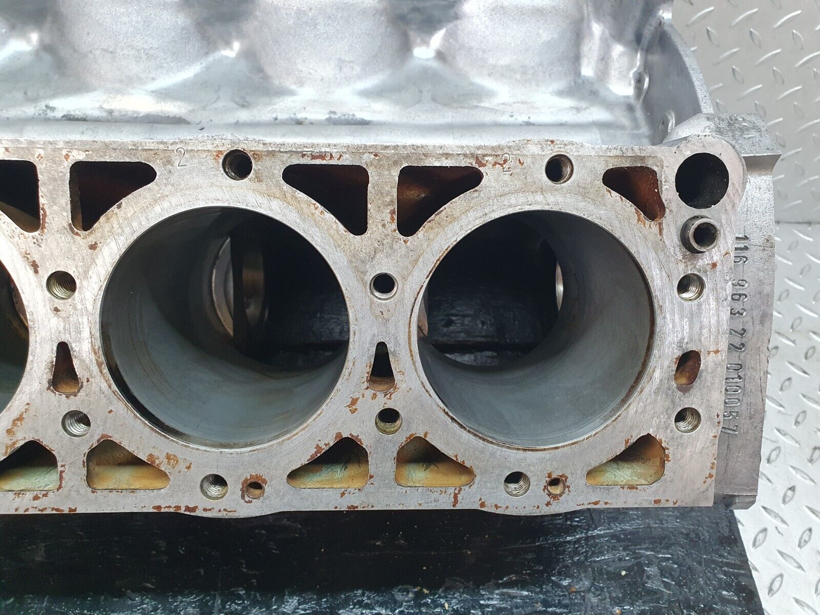 43842 Mercedes-Benz C126 380SEC Coupe Engine Block 116.963 1160111201