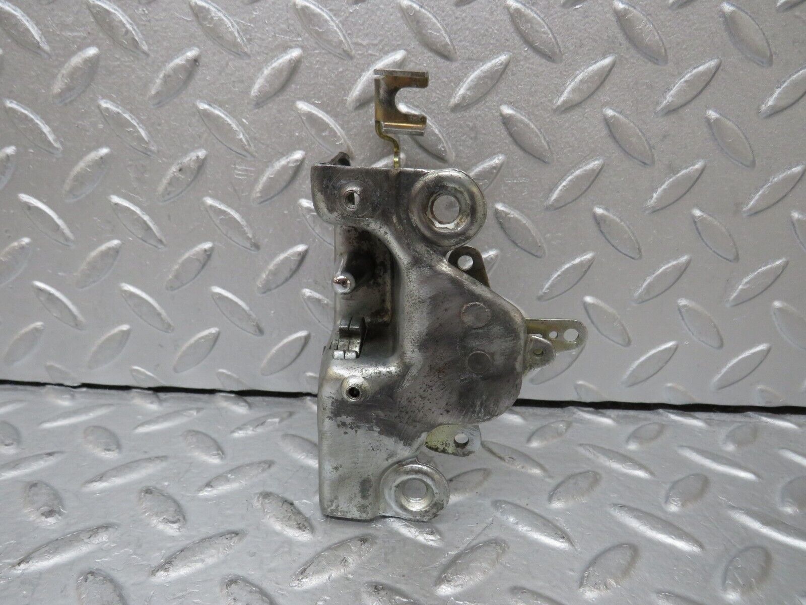 35394 Mercedes-Benz R107 280SL Left Door Lock Mechanism