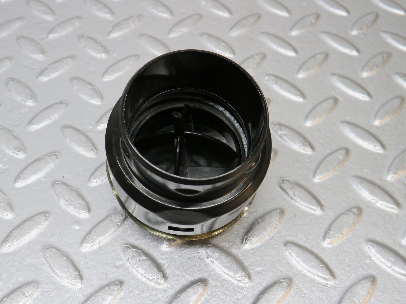 39821 Mercedes-Benz R107 350SL Dashboard Air Vent