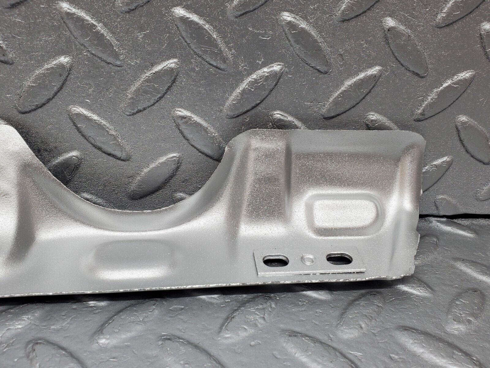 45901 Mercedes-Benz W126 420SE Exhaust Manifold Heat Shield