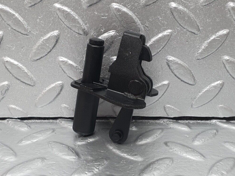 42980 Mercedes-Benz W201 190 Bonnet Lock Latch 2018800860