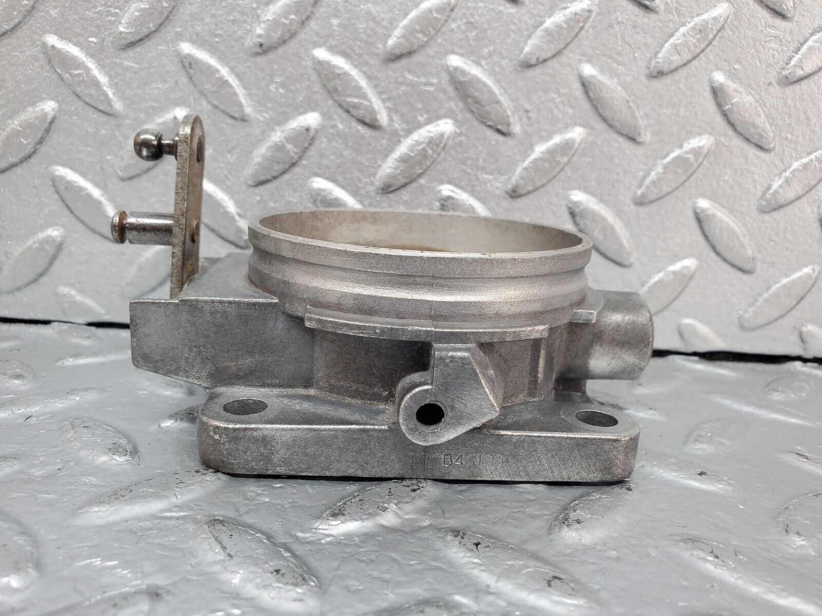 44400 Mercedes-Benz W123 280E Throttle Body Valve