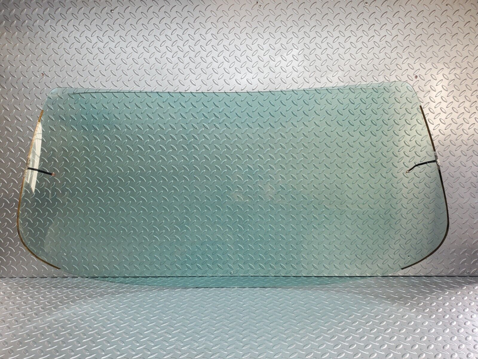 45723 Mercedes-Benz W126 420SE Rear Heated Windscreen Glass