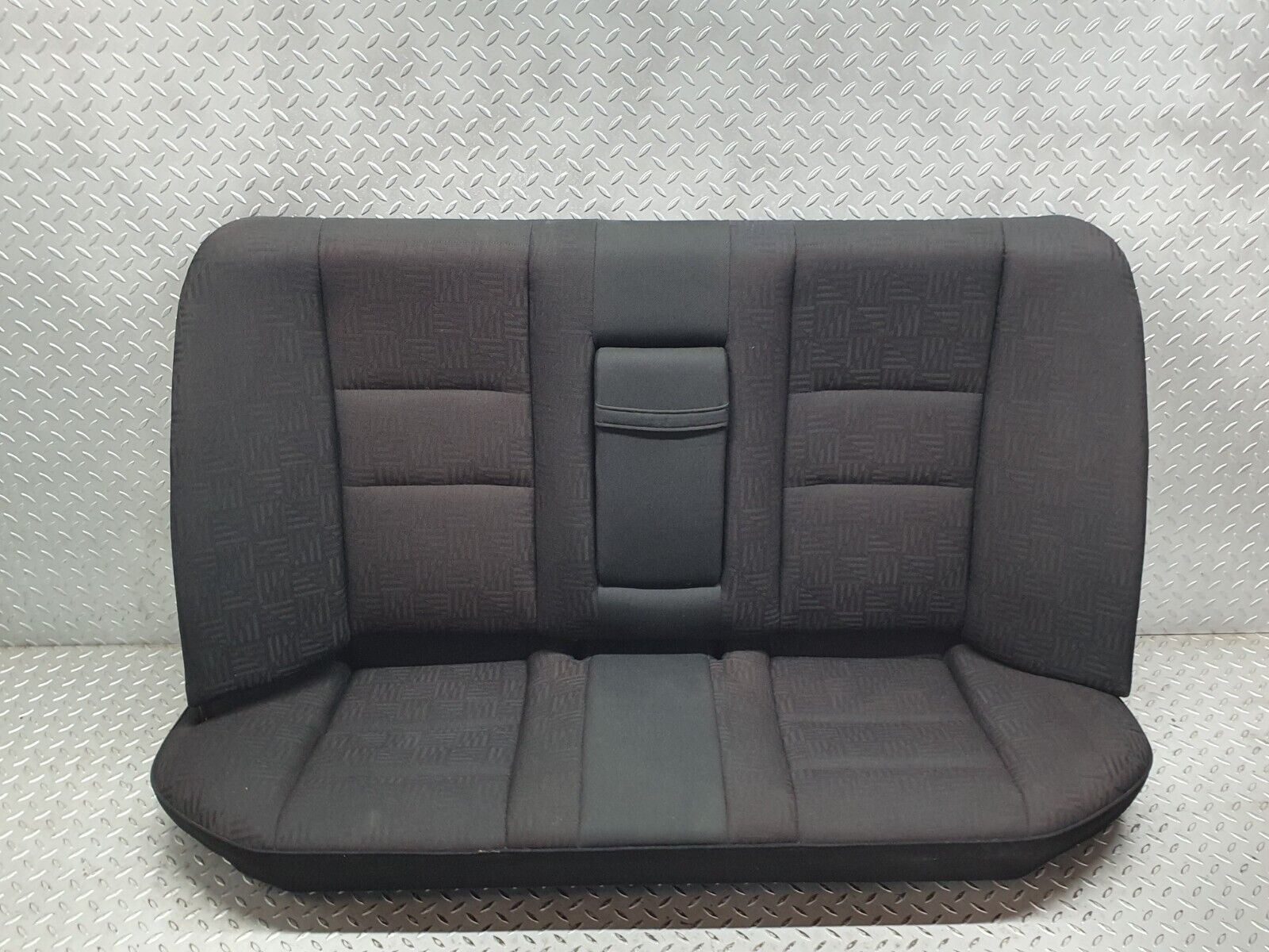 41990 Mercedes-Benz W202 C200 Rear Seat 2029200550 2029202916