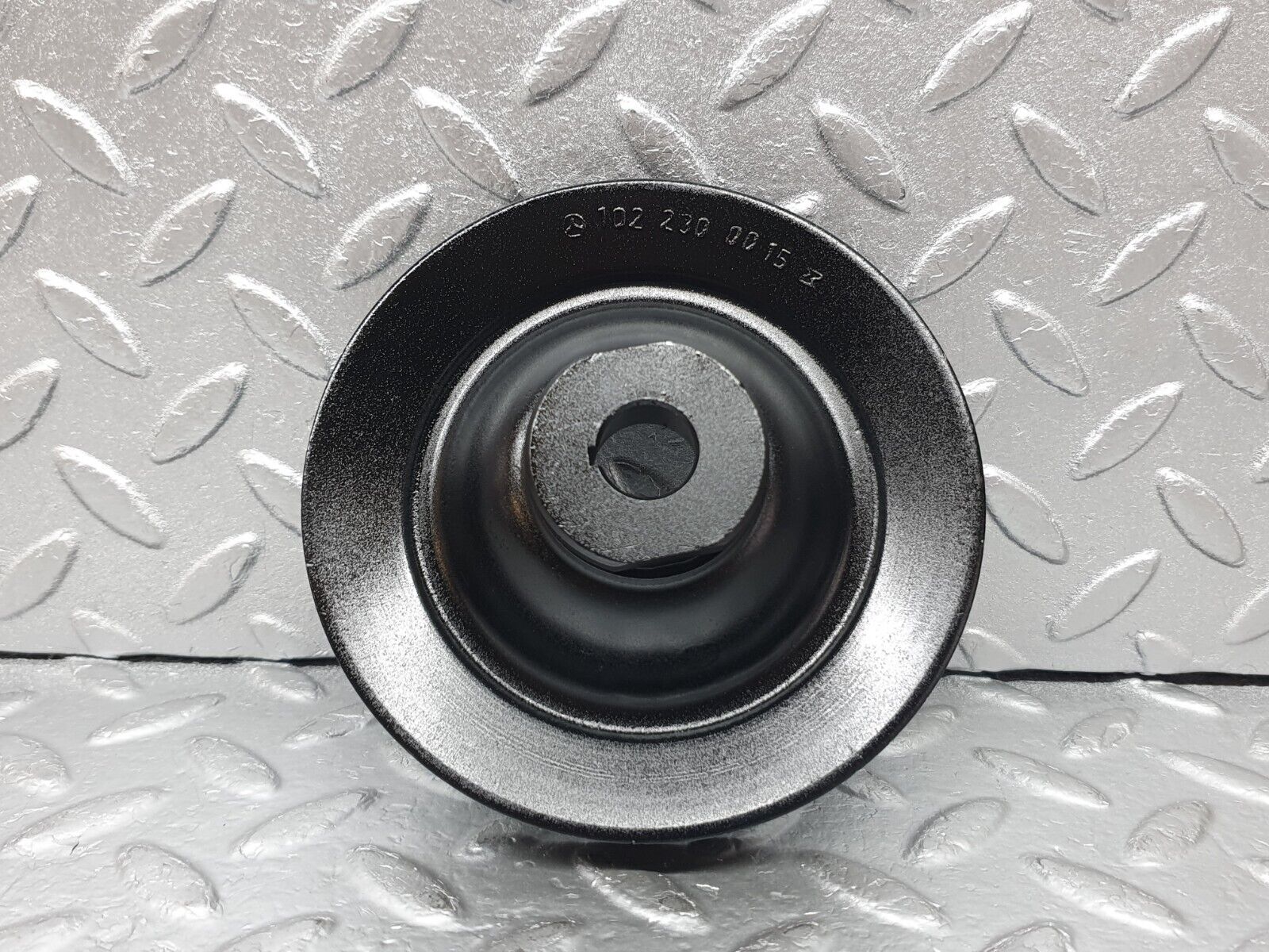 44214 Mercedes-Benz C123 230CE Coupe Power Steering Pump Pulley 1022300015