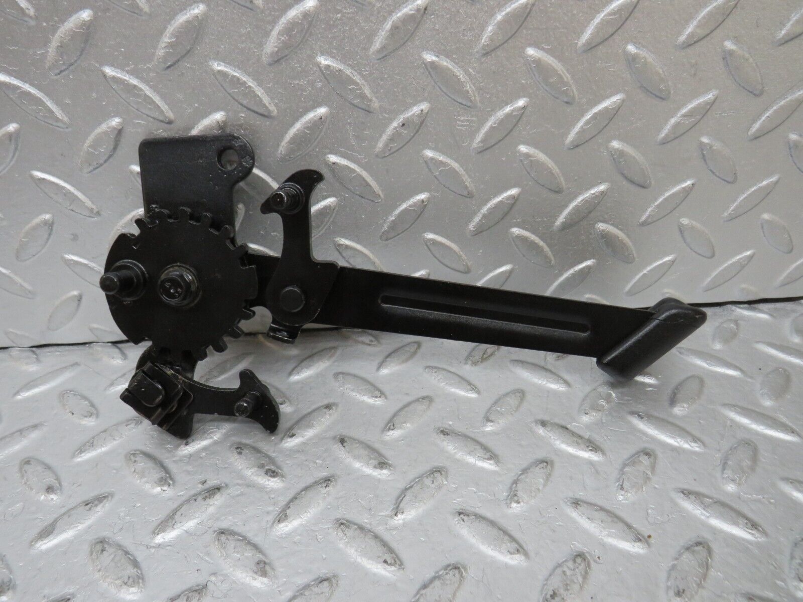 35451 Mercedes-Benz R107 280SL Front Left Seat Holding Mechanism