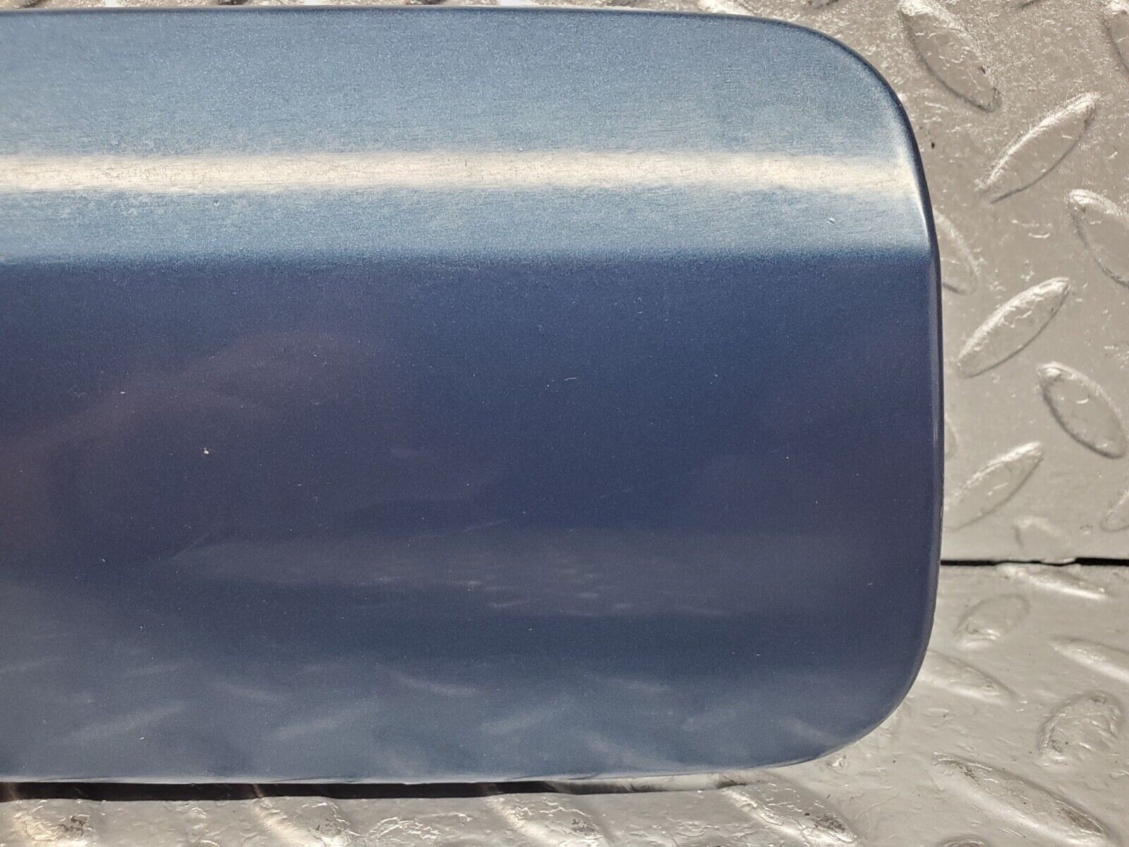 44631 Mercedes-Benz W124 220E Fuel Tank Flap Cap 1245846939