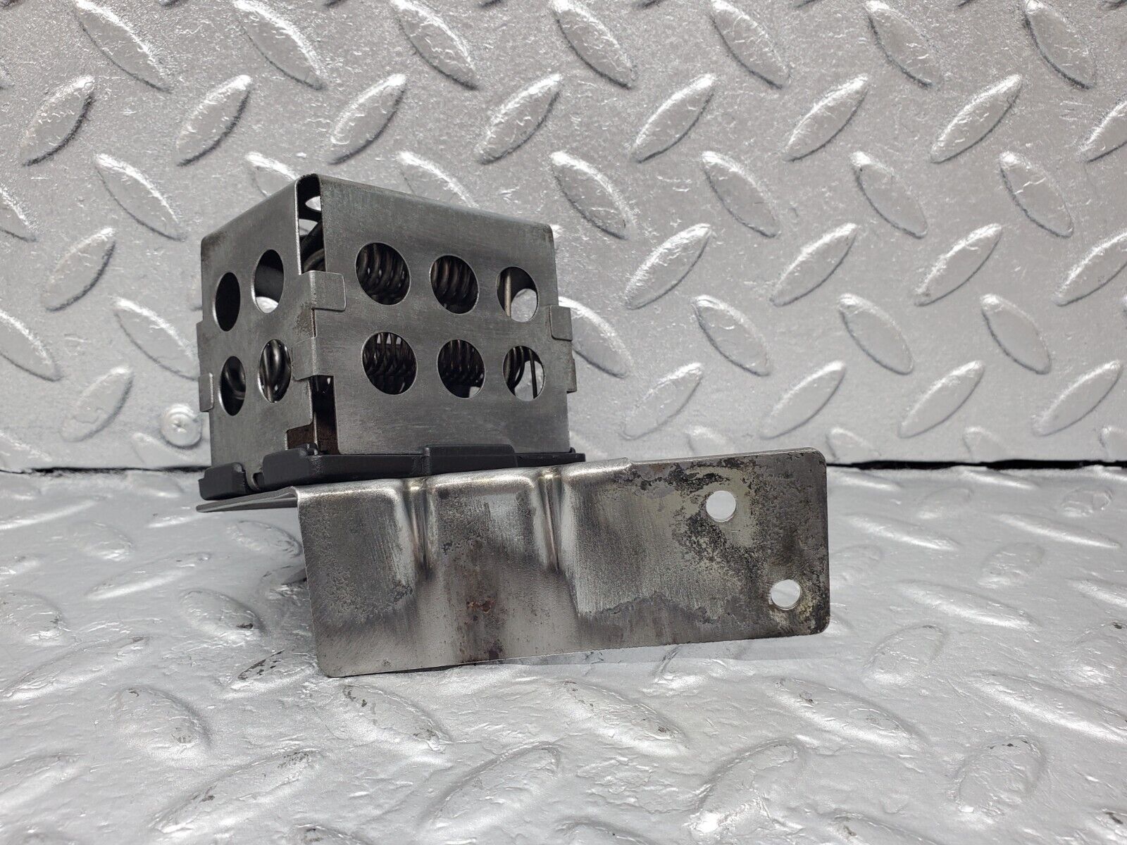 45838 Mercedes-Benz W126 420SE Heater Blower Resistor