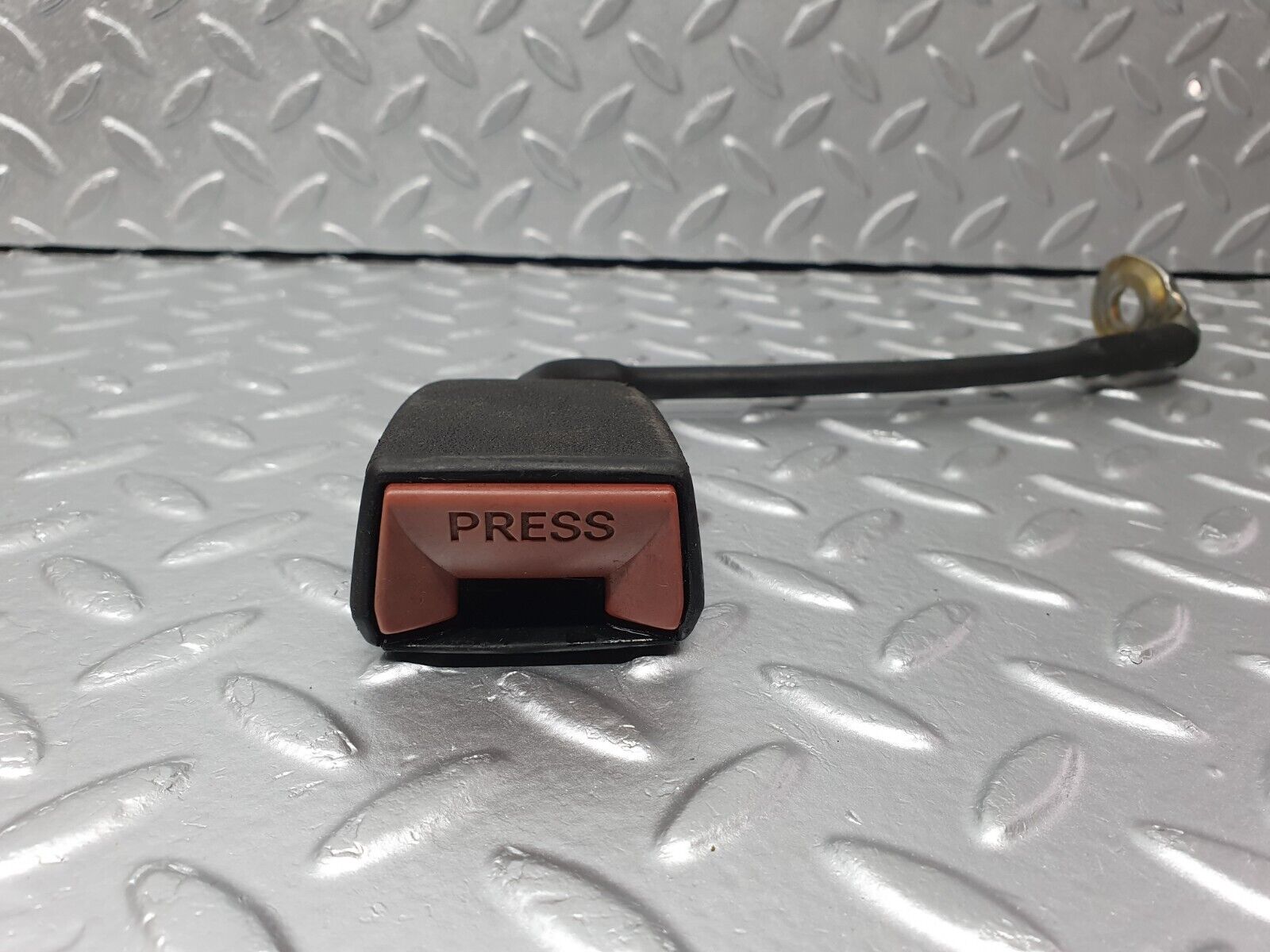 41694 Mercedes-Benz W124 200E Rear Seat Belt Set With Buckles 1248601185 1248601169 1248600585 1248600585