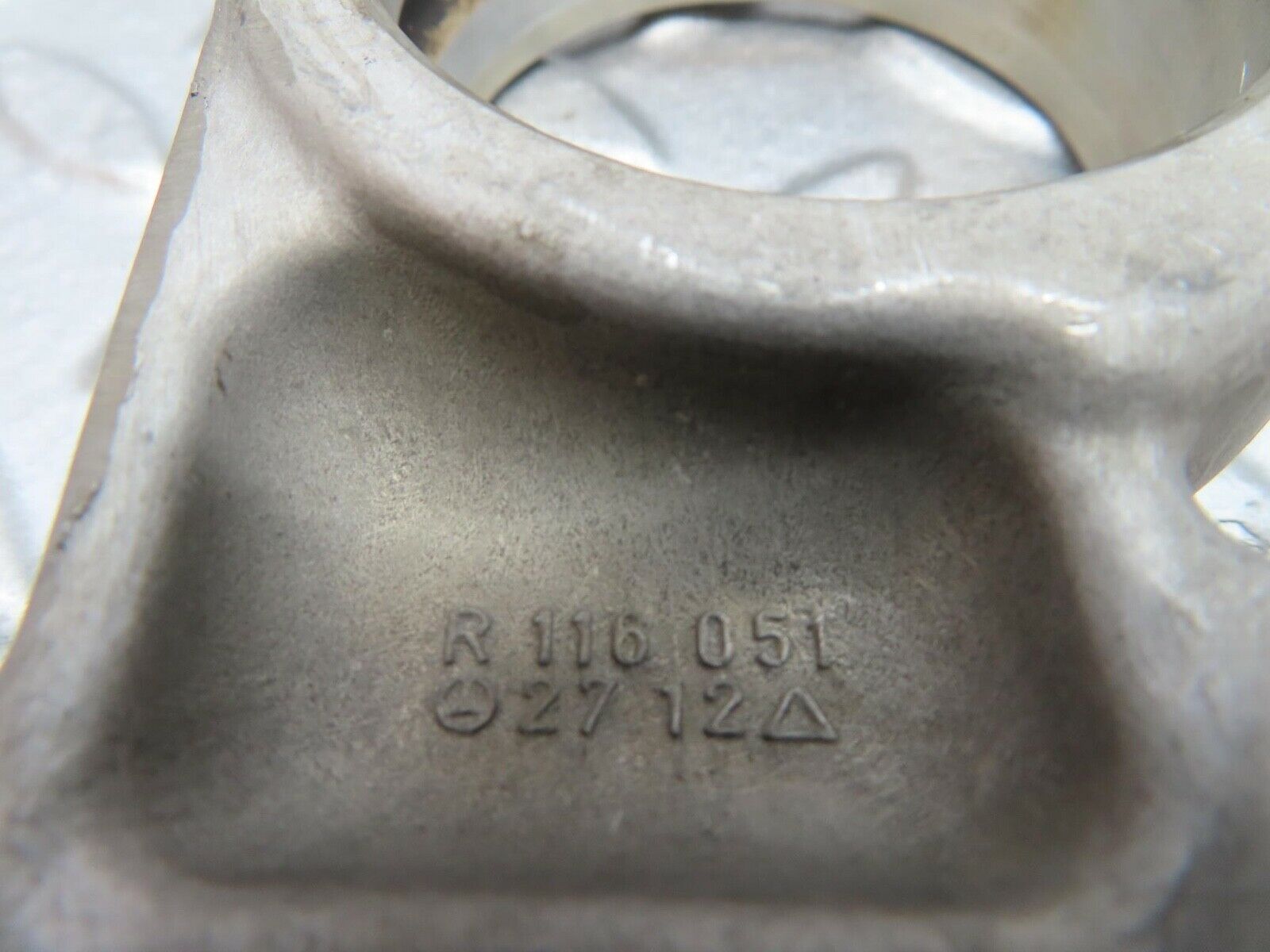 13732 Mercedes-Benz R107 450SL Camshaft Tower Bearing 1160512712