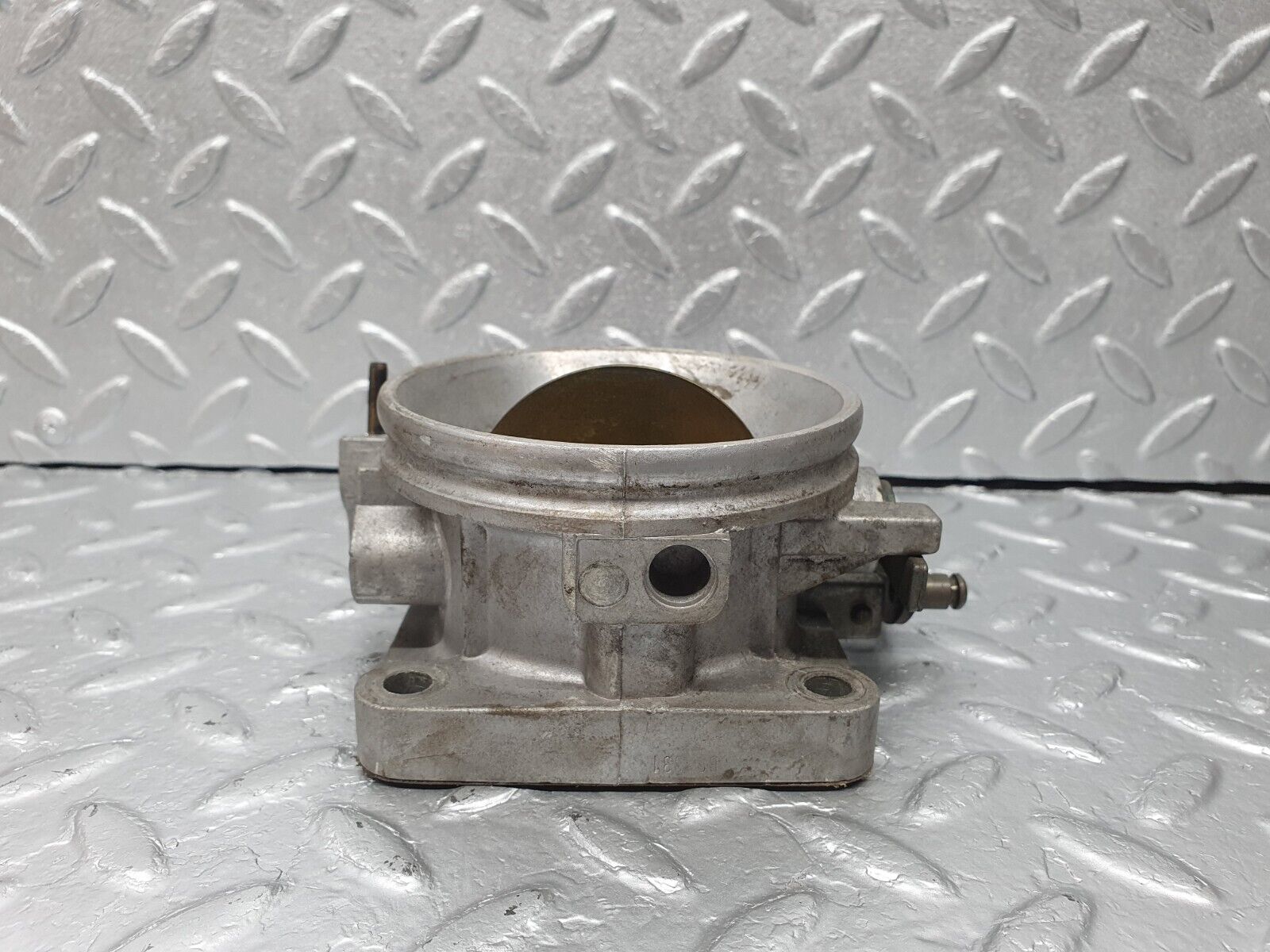 41355 Mercedes-Benz W116 350SE Throttle Body Valve