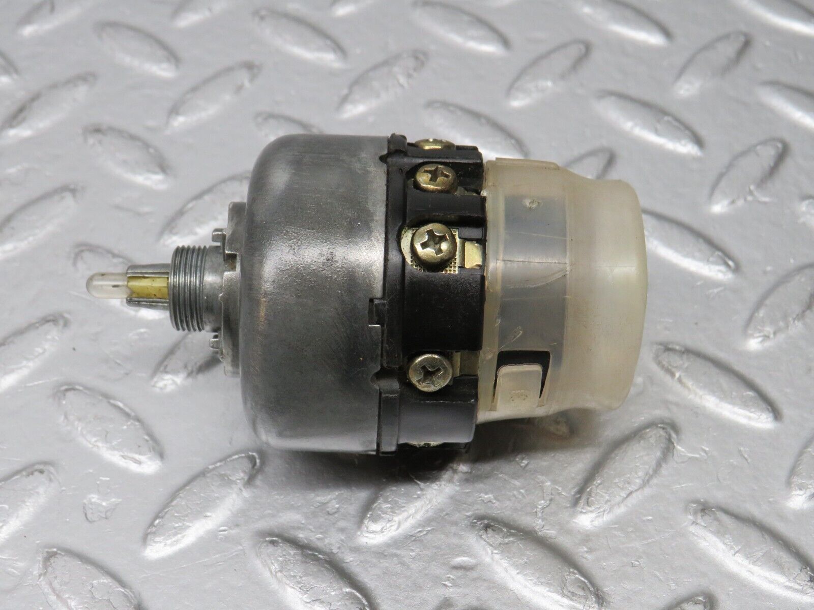 39115 Mercedes-Benz R107 500SL Headlight Switch