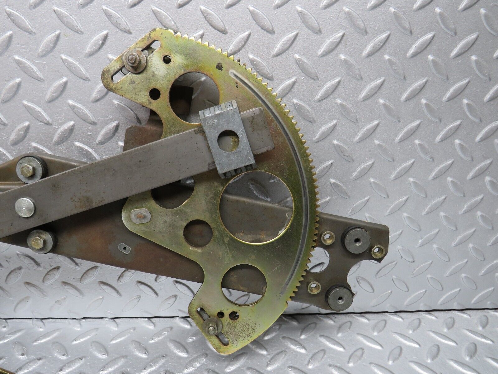 39275 Mercedes-Benz R107 500SL Front Left Power Window Regulator