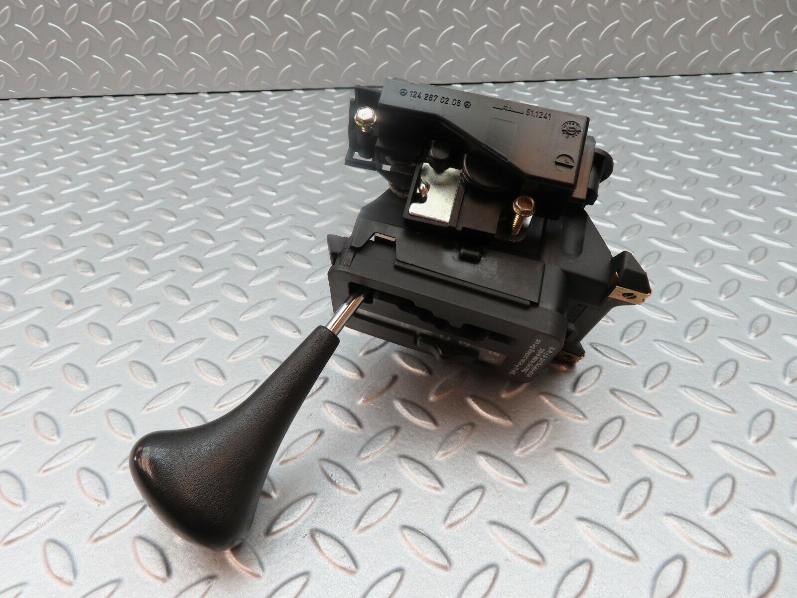 5377 Mercedes-Benz W124 230E Automatic Gear Shift Selector 1242670237