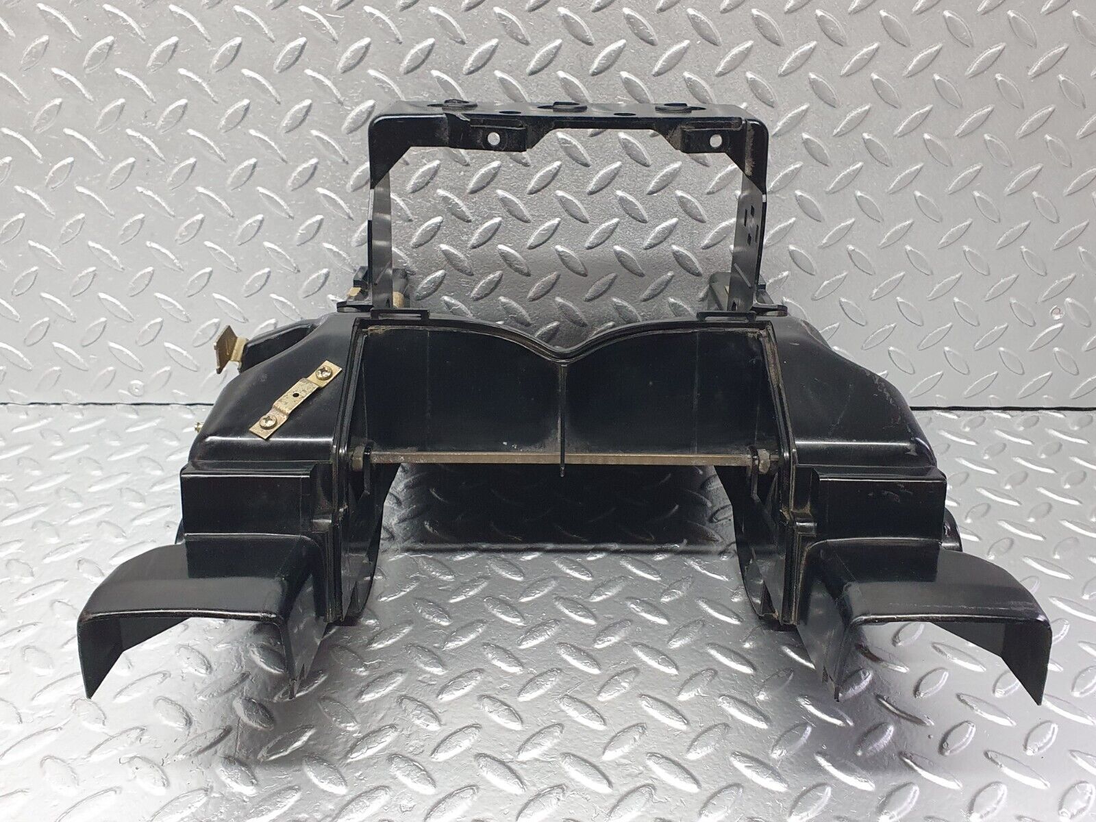 42140 Mercedes-Benz V123 240D LWB Heater Box Blower Housing