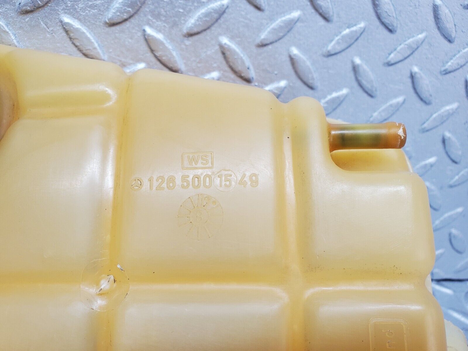 45566 Mercedes-Benz W126 420SE Coolant Reservoir Tank 1265001549 1245000106