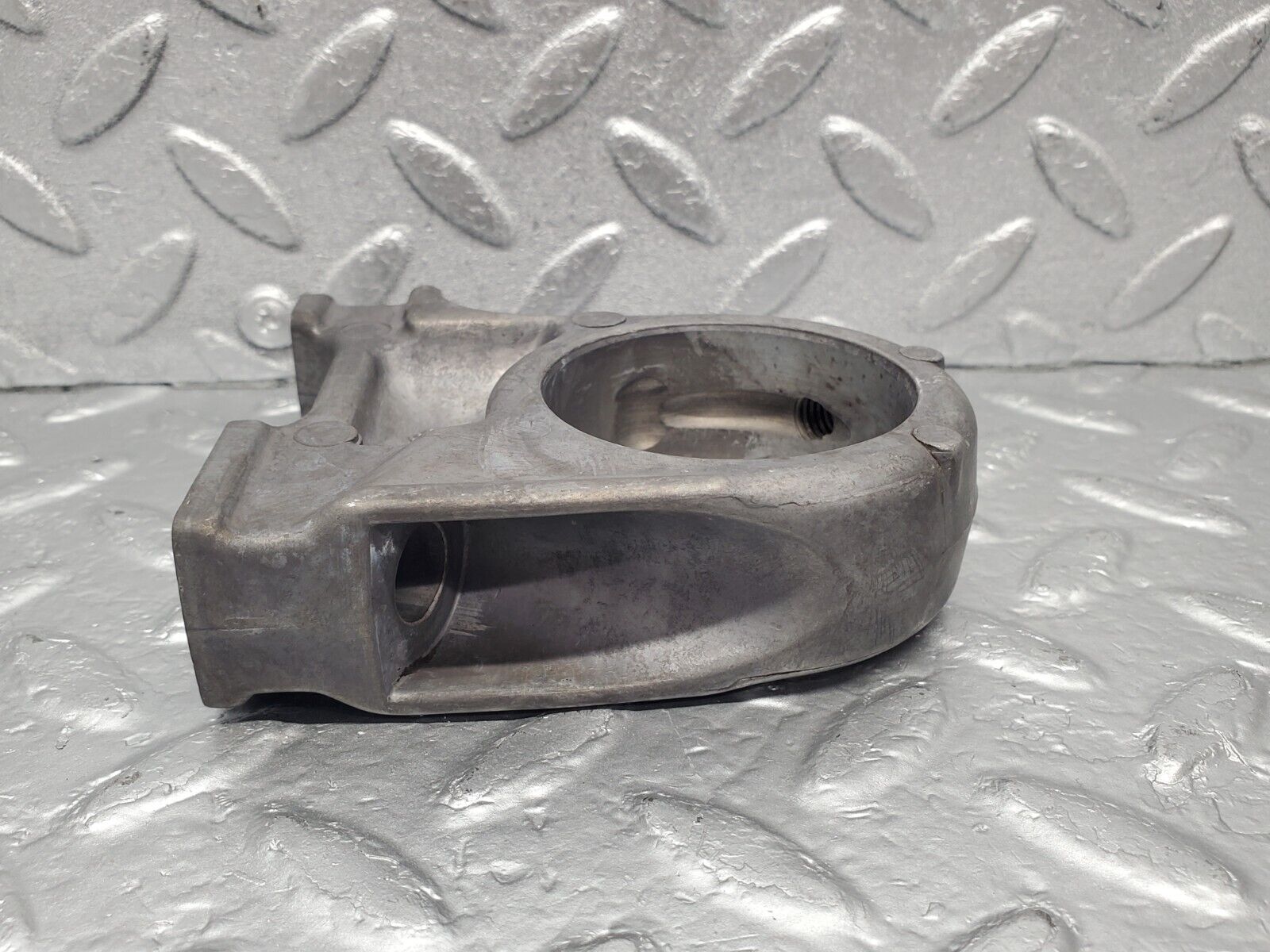 46269 Mercedes-Benz W126 420SE Camshaft Tower Bearing 1160514612