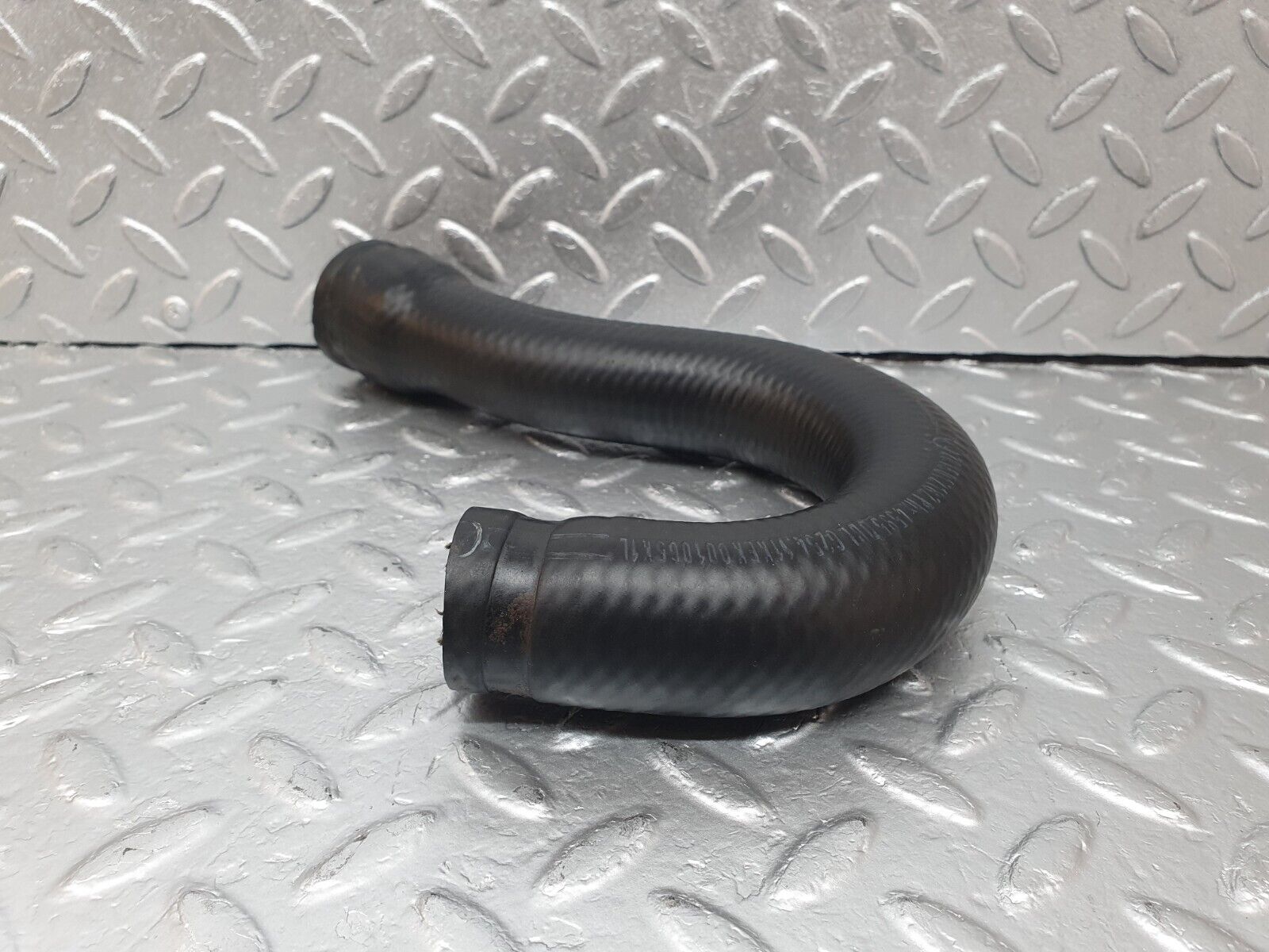 42810 Mercedes-Benz W201 190 2.0L Radiator Hose Pipe 2015012182