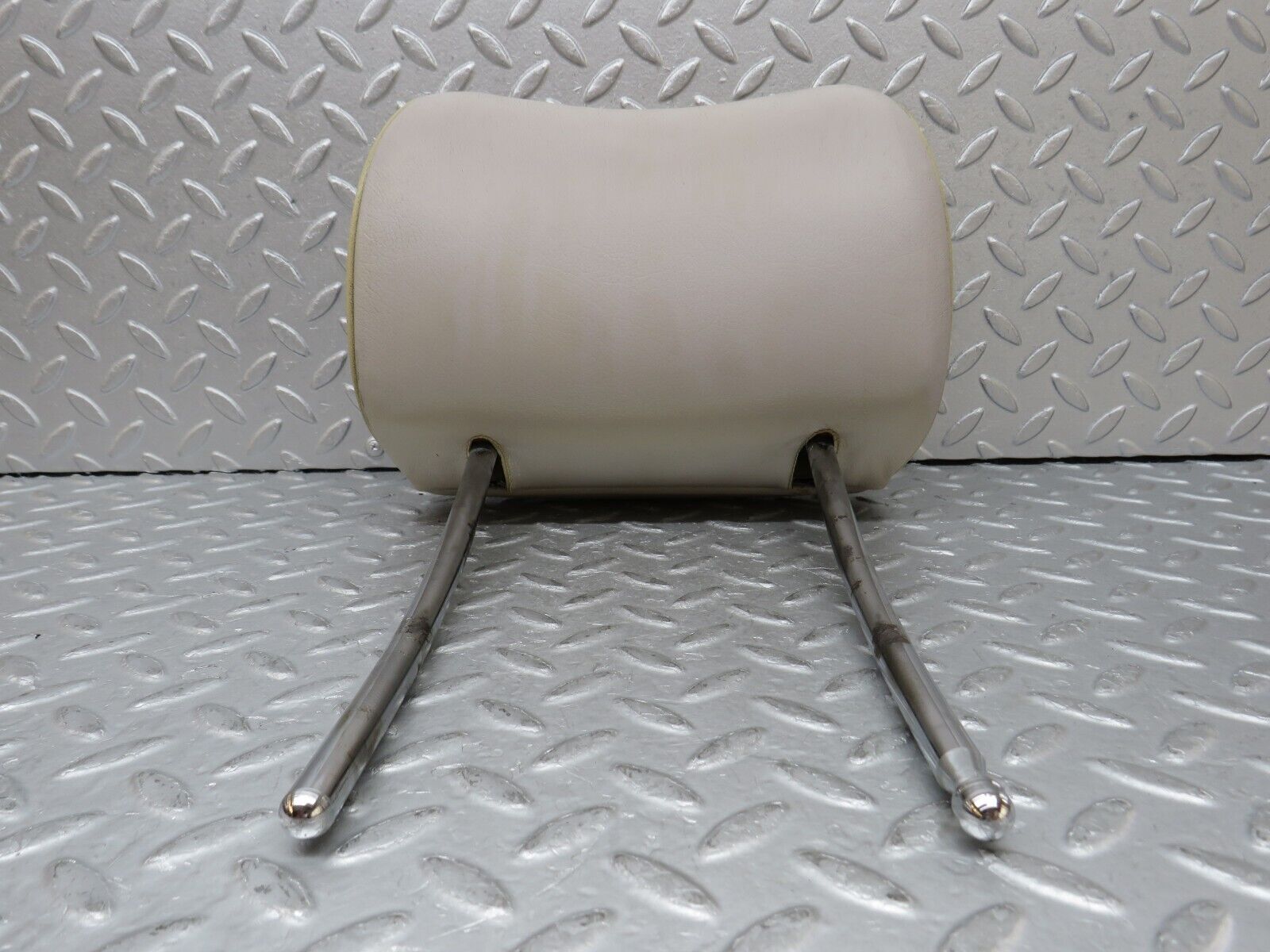 35629 Mercedes-Benz R107 280SL Front Seat Headrest