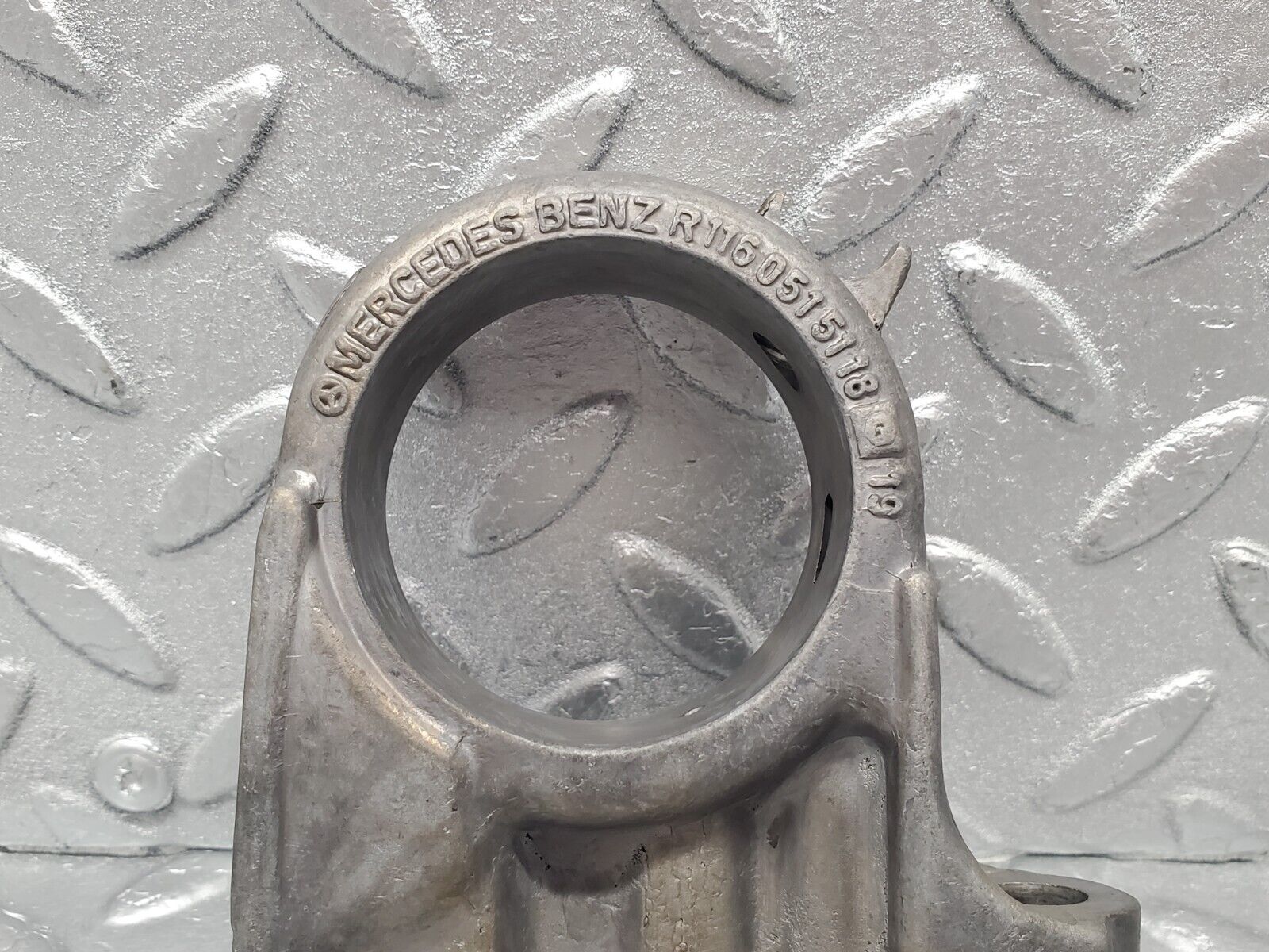 46265 Mercedes-Benz W126 420SE Camshaft Tower Bearing 1160515118