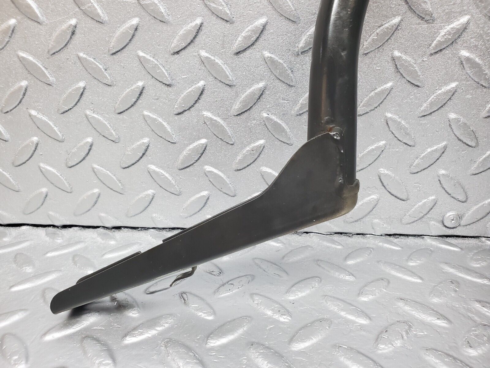 45834 Mercedes-Benz W126 420SE Trunk Lid Hinge Left Side