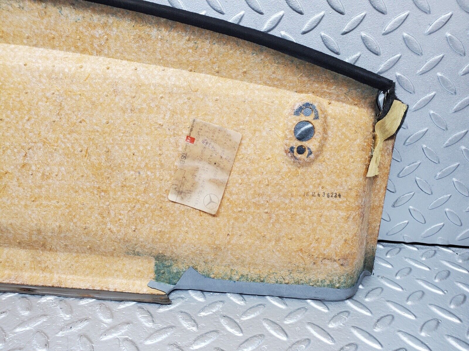 44610 Mercedes-Benz W124 220E Headlining Roof Panel Grey 1246909125