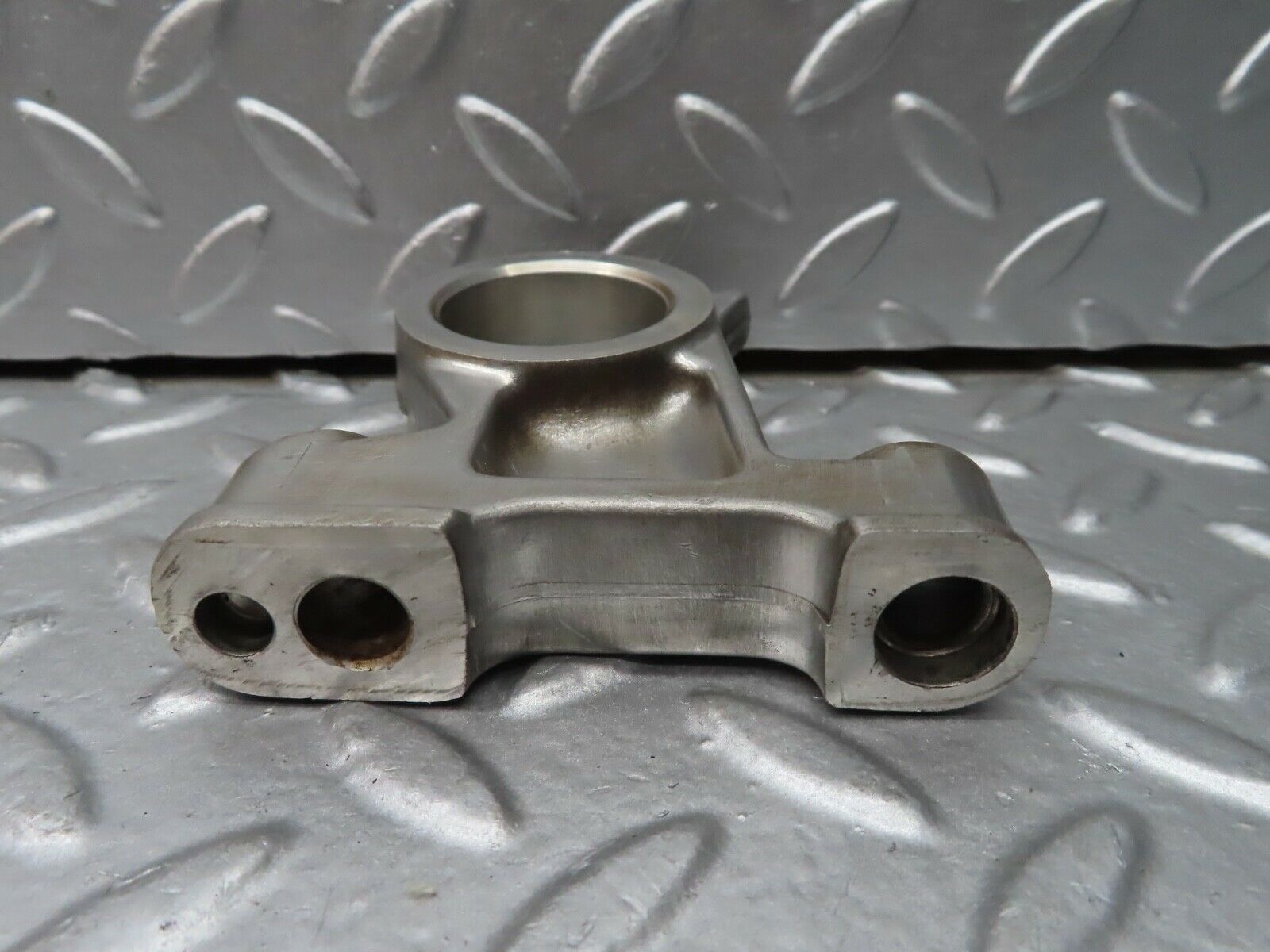 20673 Mercedes-Benz R107 450SL Camshaft Tower Bearing 1160511810