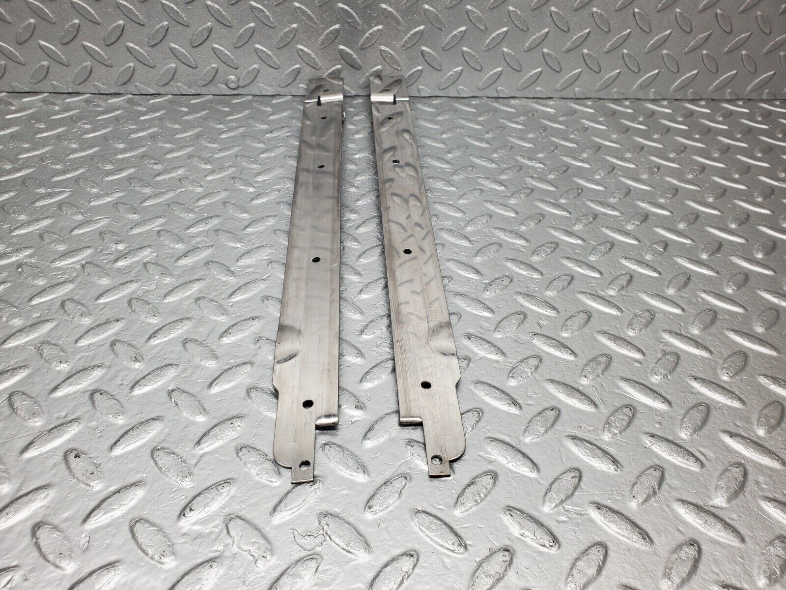 46678 Mercedes-Benz C123 280CE Coupe Sunroof Chrome Trim