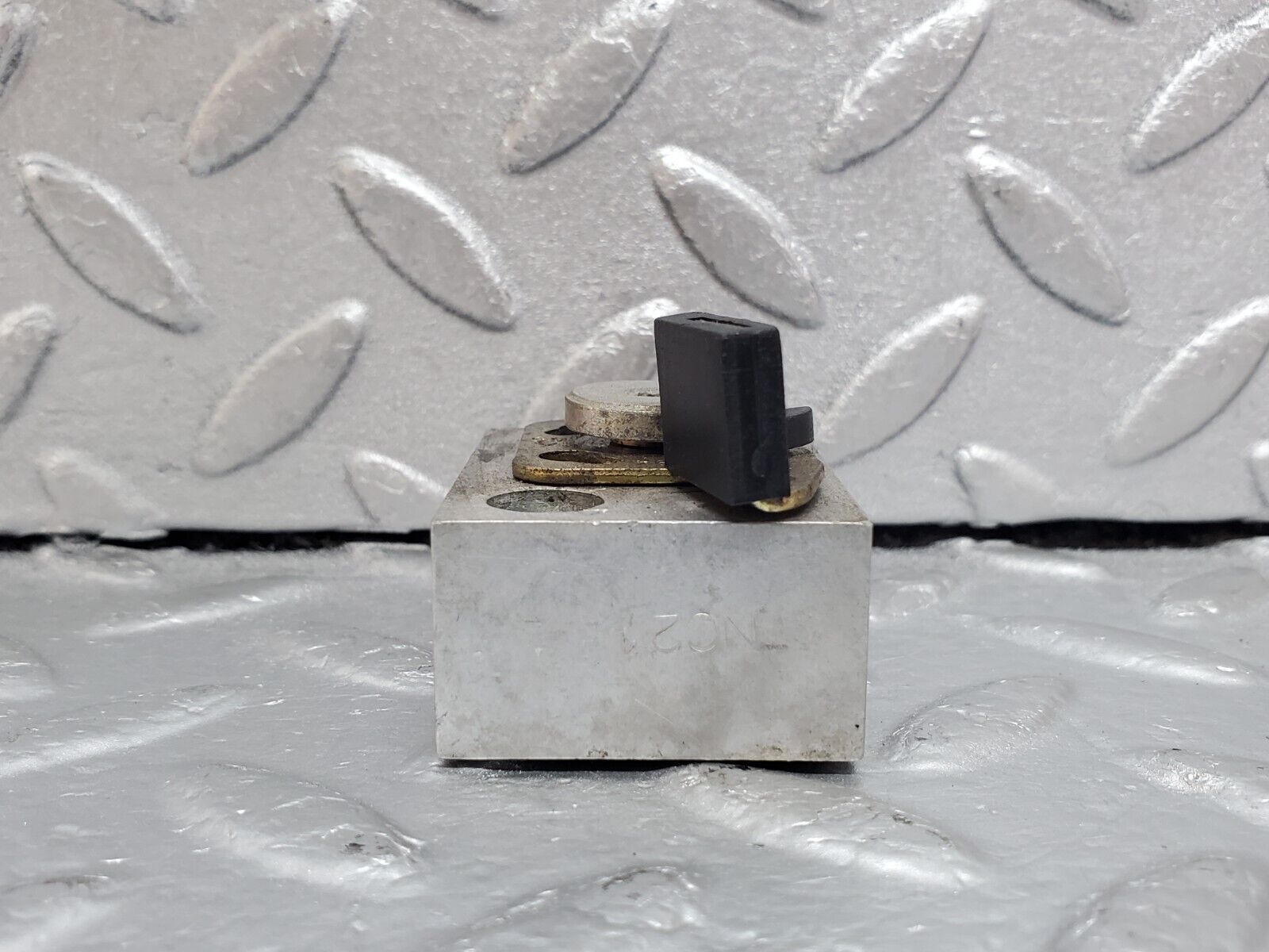 45323 Mercedes-Benz R129 300SL Coupe Soft Top Hydraulic Valve