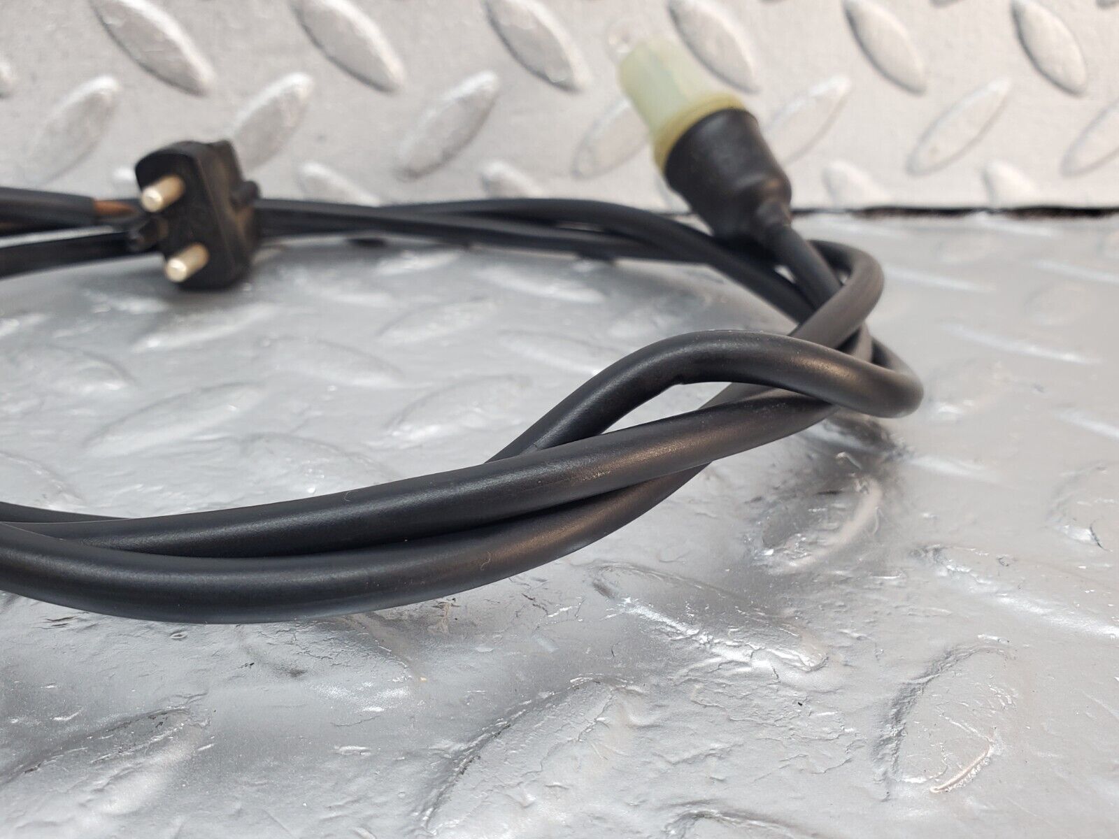 45757 Mercedes-Benz W126 420SE Wing Indicator Cable Wire 1249971881