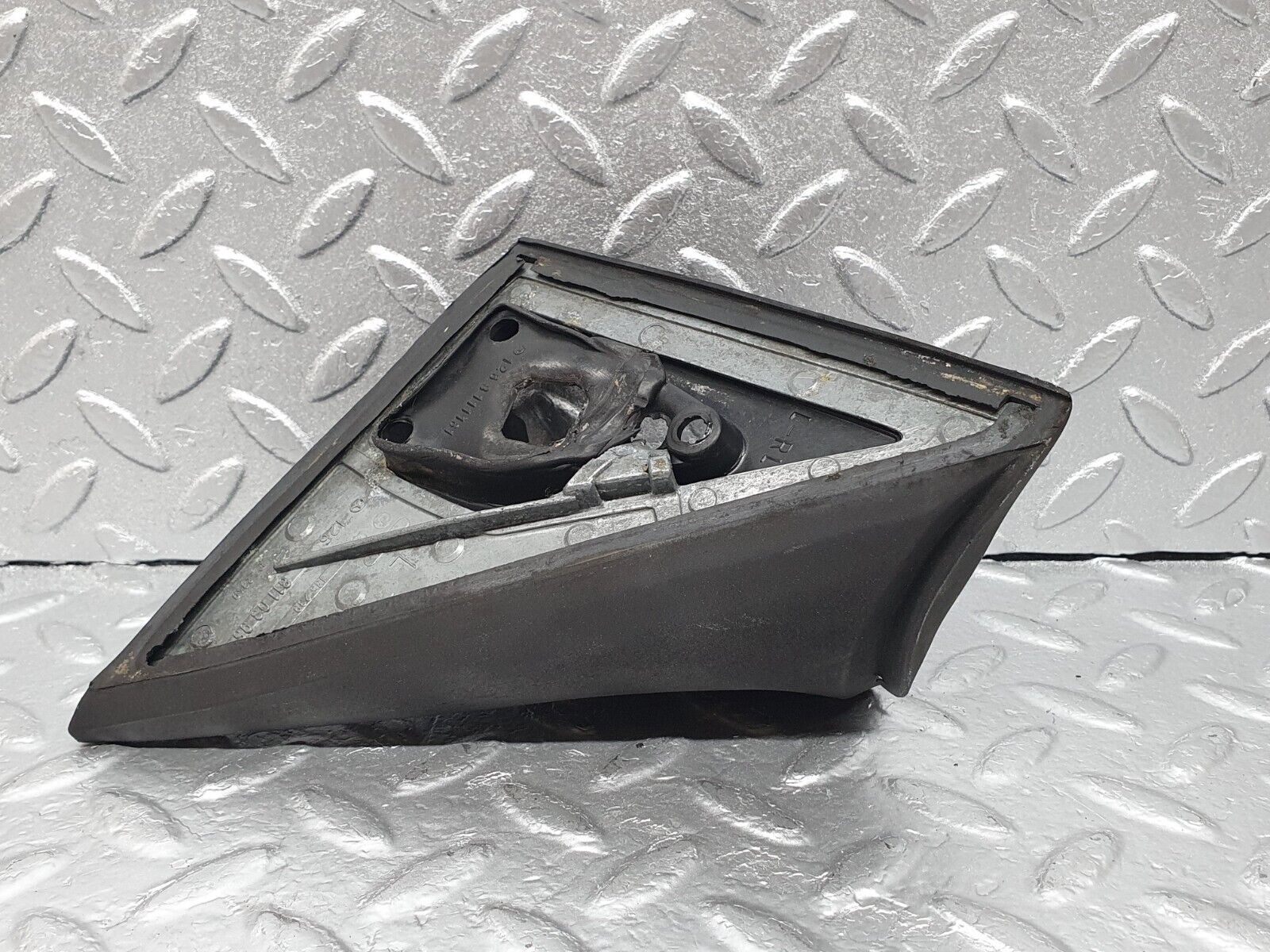 43696 Mercedes-Benz C126 380SEC Coupe Wing Mirror Rubber Seal Cover Left 1268110395 1268111161