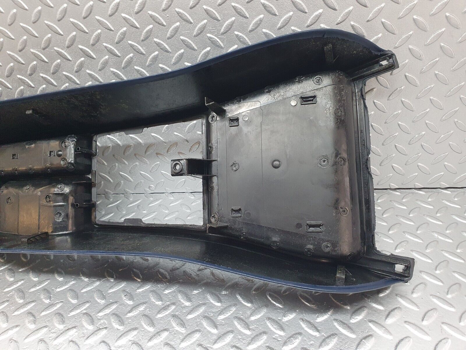 42664 Mercedes-Benz W201 190 2.0L Centre Console Blue 2016831325 2016831236