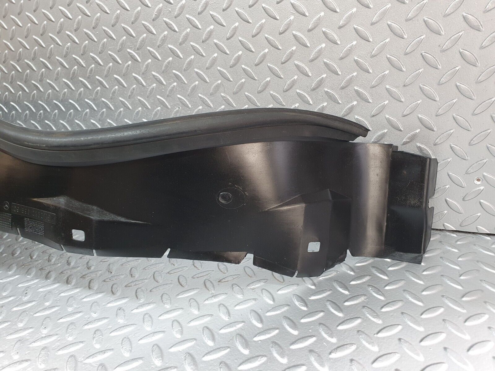 42584 Mercedes-Benz R129 320SL Coupe Front Left Inner Fender Wing Splash Guard 1296980330 1296900130