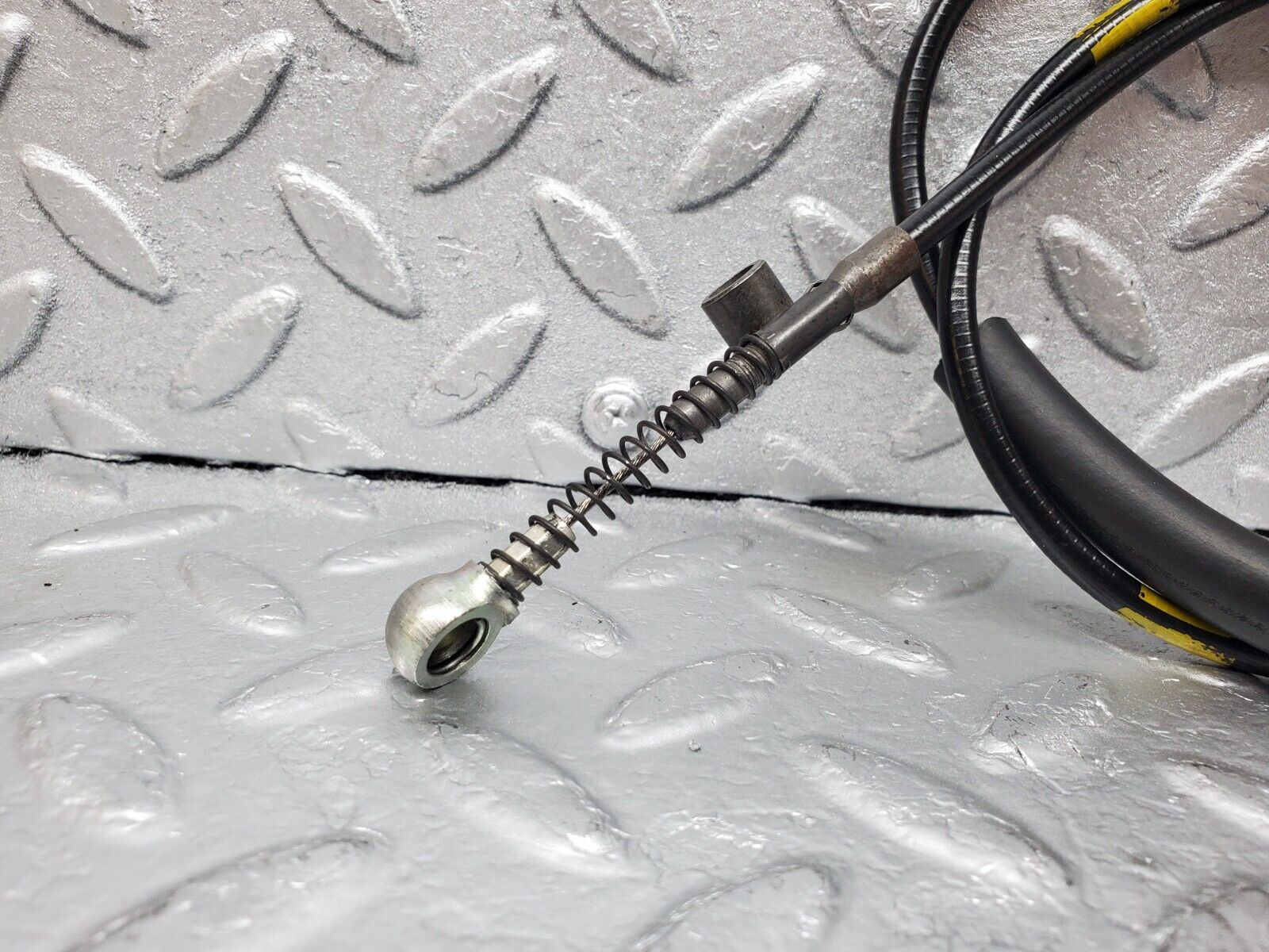 44824 Mercedes-Benz W124 220E Gearbox Cable 1242600351