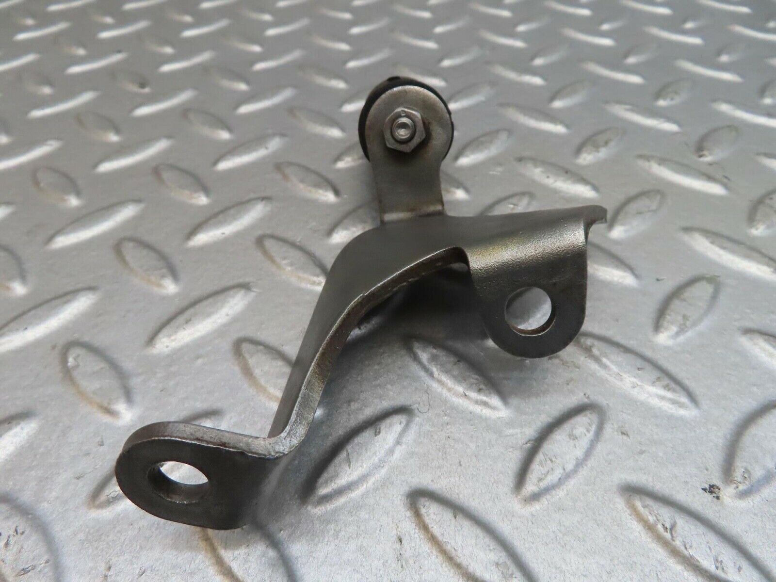 13788 Mercedes-Benz R107 450SL Engine Lifting Eye Hooks