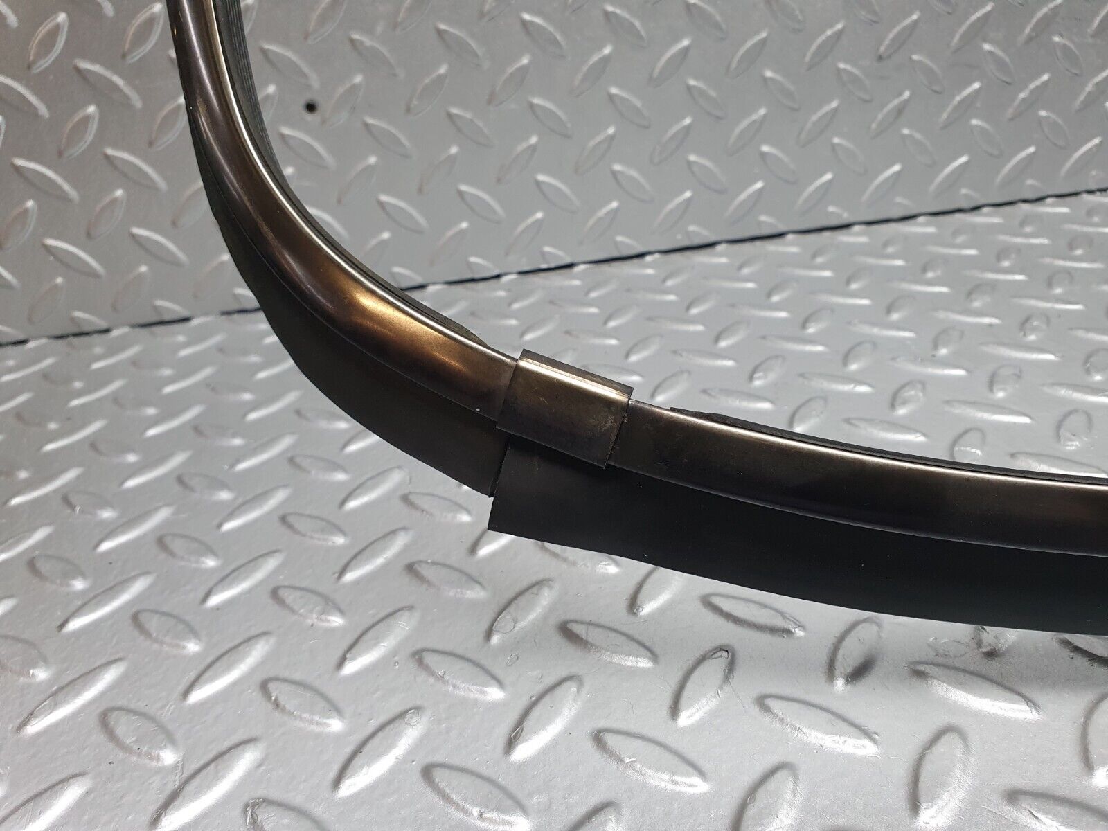 41932 Mercedes-Benz W202 C200 Rear Windscreen Frame 2026710236 2026710136