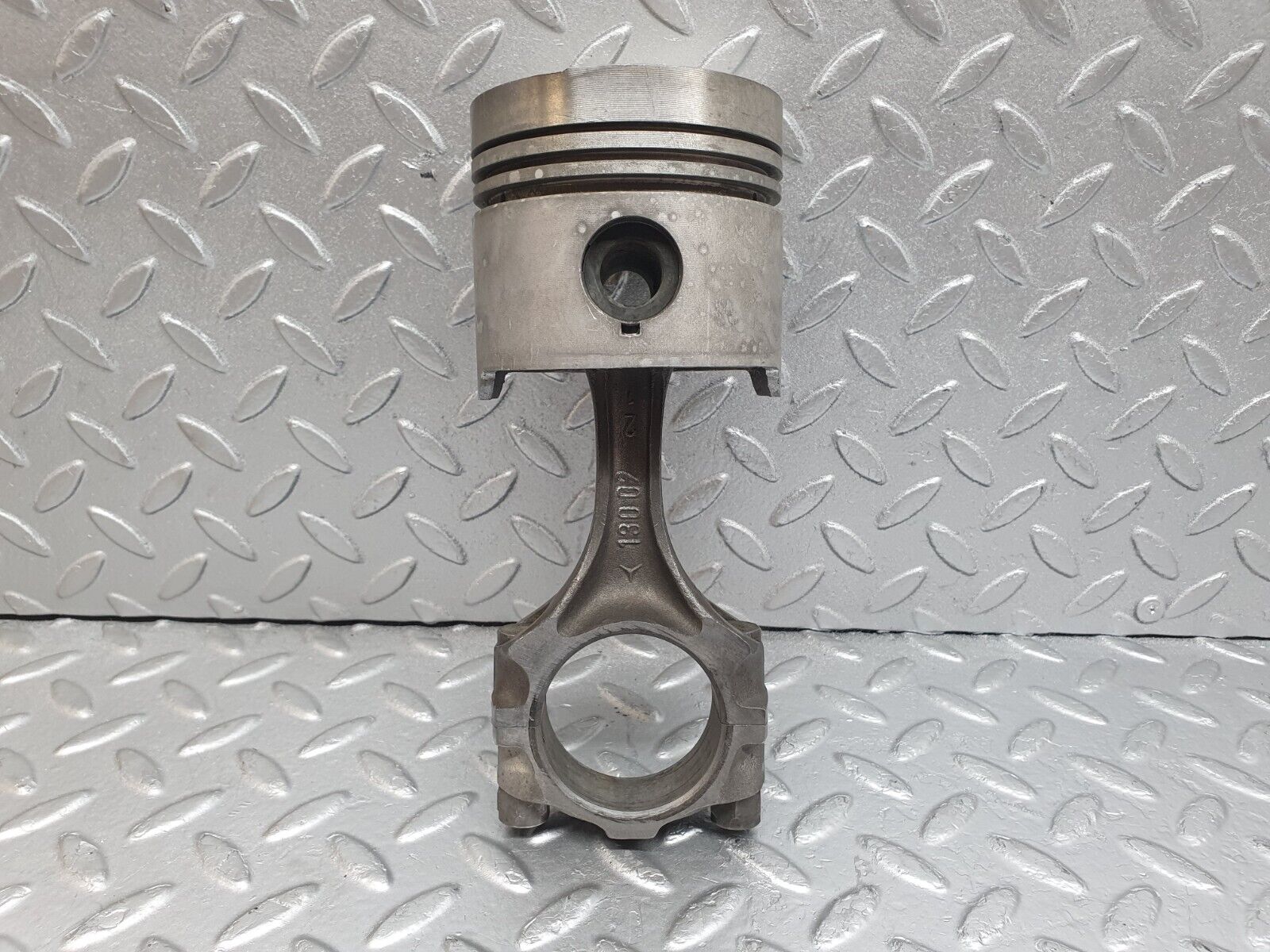 43874 Mercedes-Benz W108 280SE Piston With Connecting Rod 87.47 mm 13002